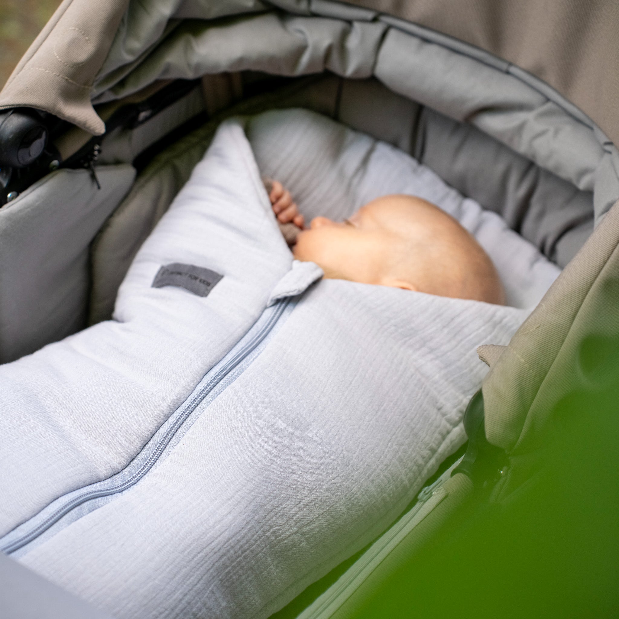 Pucksack Musselin mitwachsend - Ganzjahresschlafsack wärmend & atmungsaktiv - Pucksack