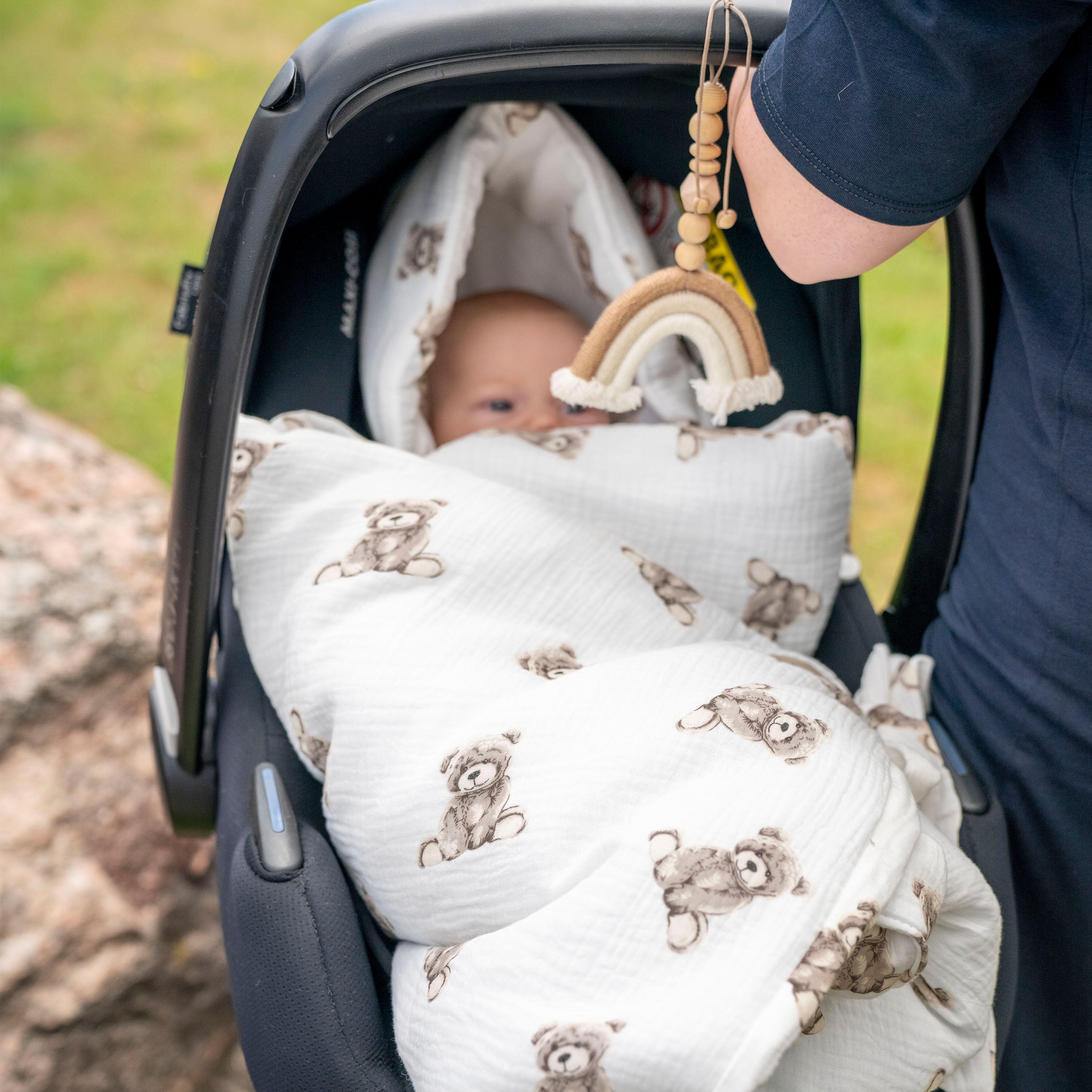 Einschlagdecke Musselin Teddybär – Perfekt für Autoschale Ganzjährig - Einschlagdecke Autoschale