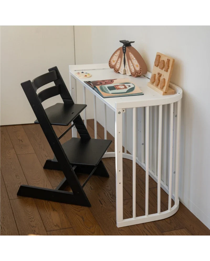 Babybett 5-in-1 – Ein Bett für viele Jahre - mitwachsend | Quadratische Form - Babybett