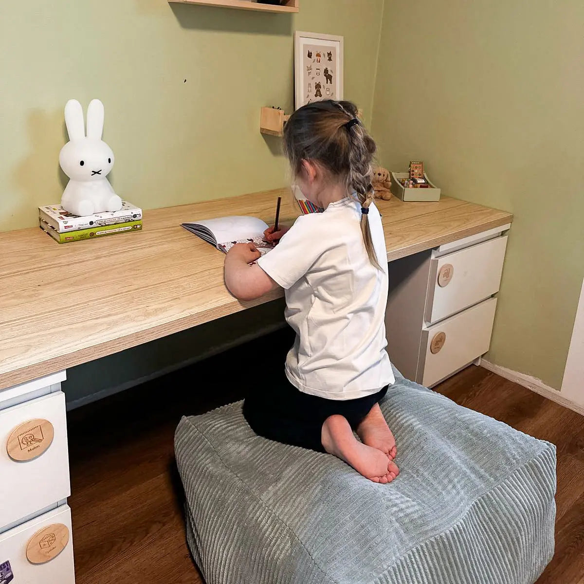 Sitzsack Cube Cord mit Stauraum | Hide and Seat District for Kids