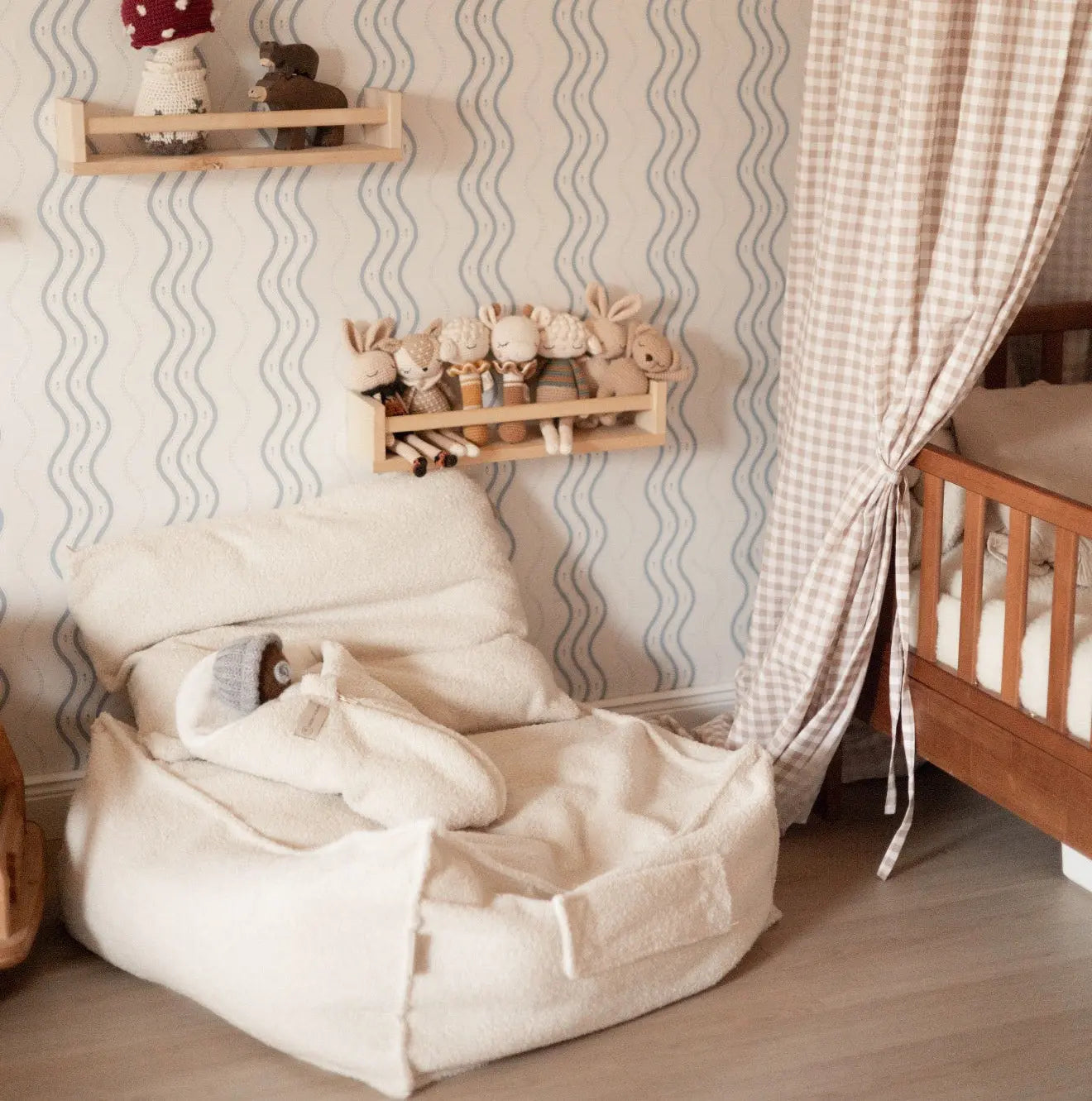 Sitzsack Cube Bouclé Teddy mit Stauraum | Hide and Seat District for Kids