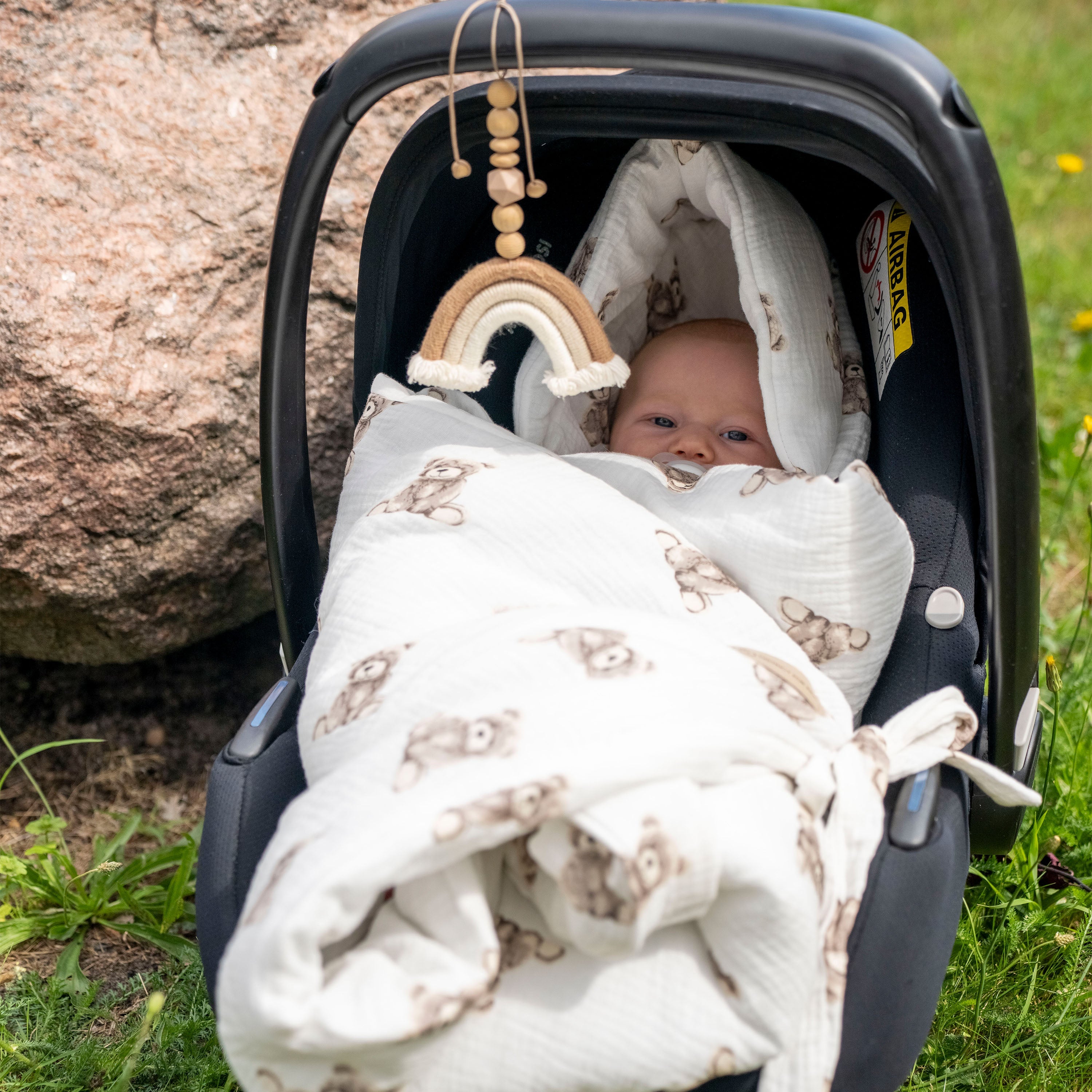 Einschlagdecke Musselin Teddybär – Perfekt für Autoschale Ganzjährig - Einschlagdecke Autoschale