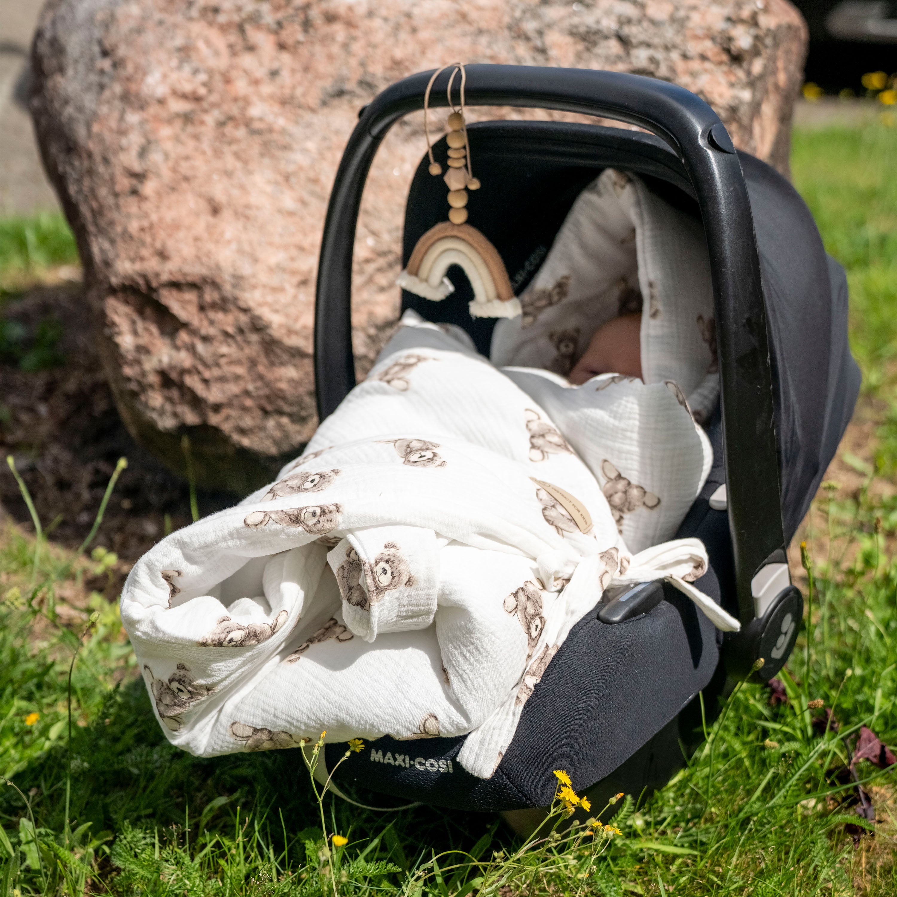 Einschlagdecke Musselin Teddybär – Perfekt für Autoschale Ganzjährig - Einschlagdecke Autoschale