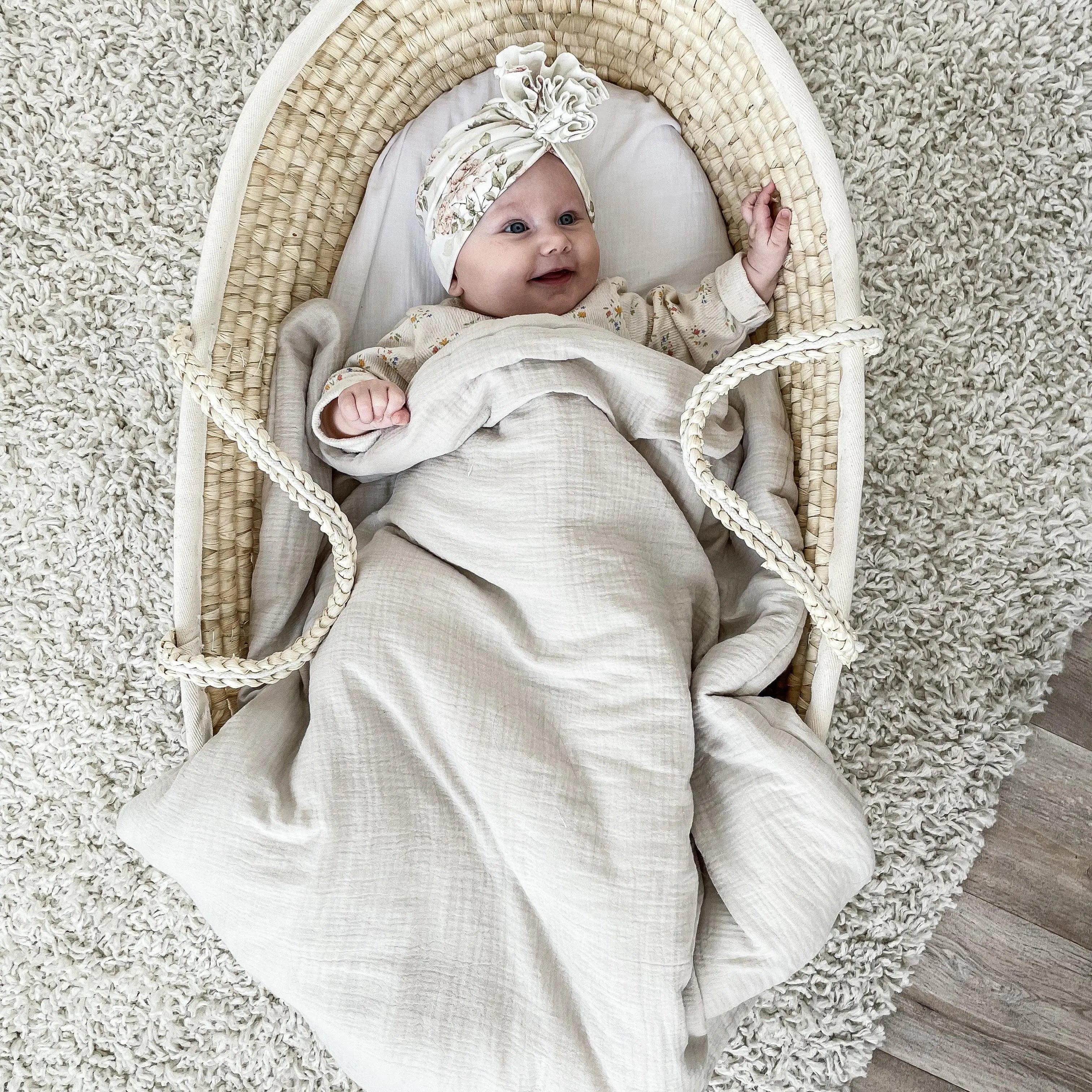 Babyhörnchen Musselin mit Schleife – Kuschelige Puckdecke & Einschlagdecke-Babyhörnchen-District for Kids-Beige-2.5 TOG-District for Kids