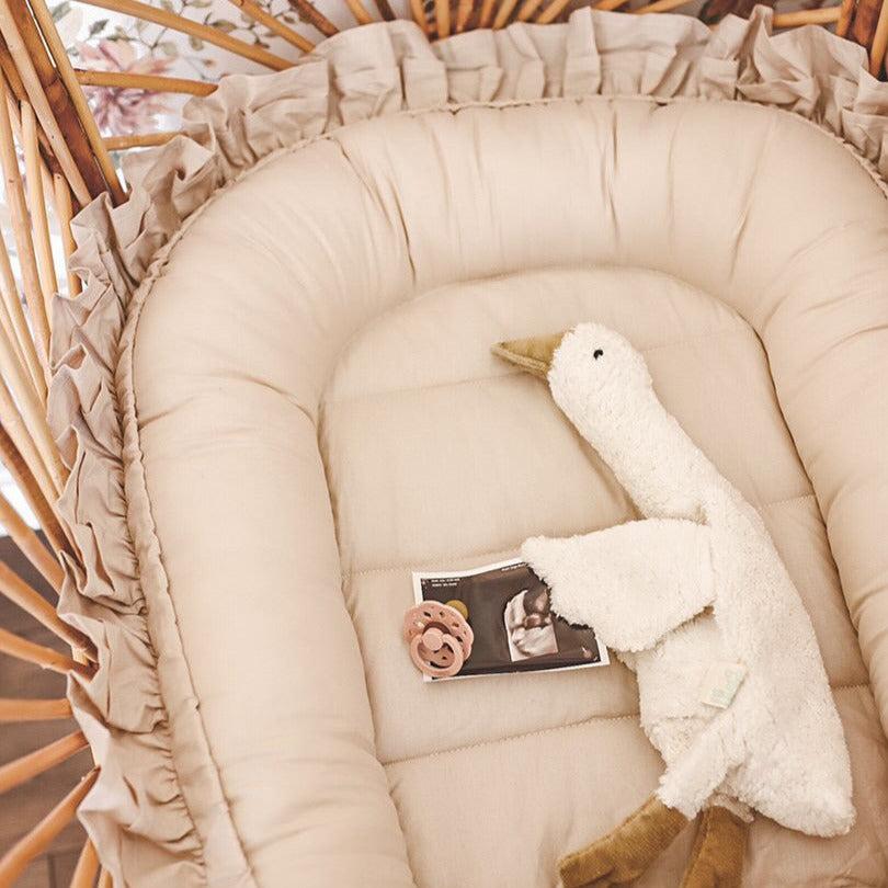 Babynestchen Rüschen – Kuscheliger Baby-Kokon für Geborgenheit & Komfort-Babynestchen-District for Kids-Beige-District for Kids