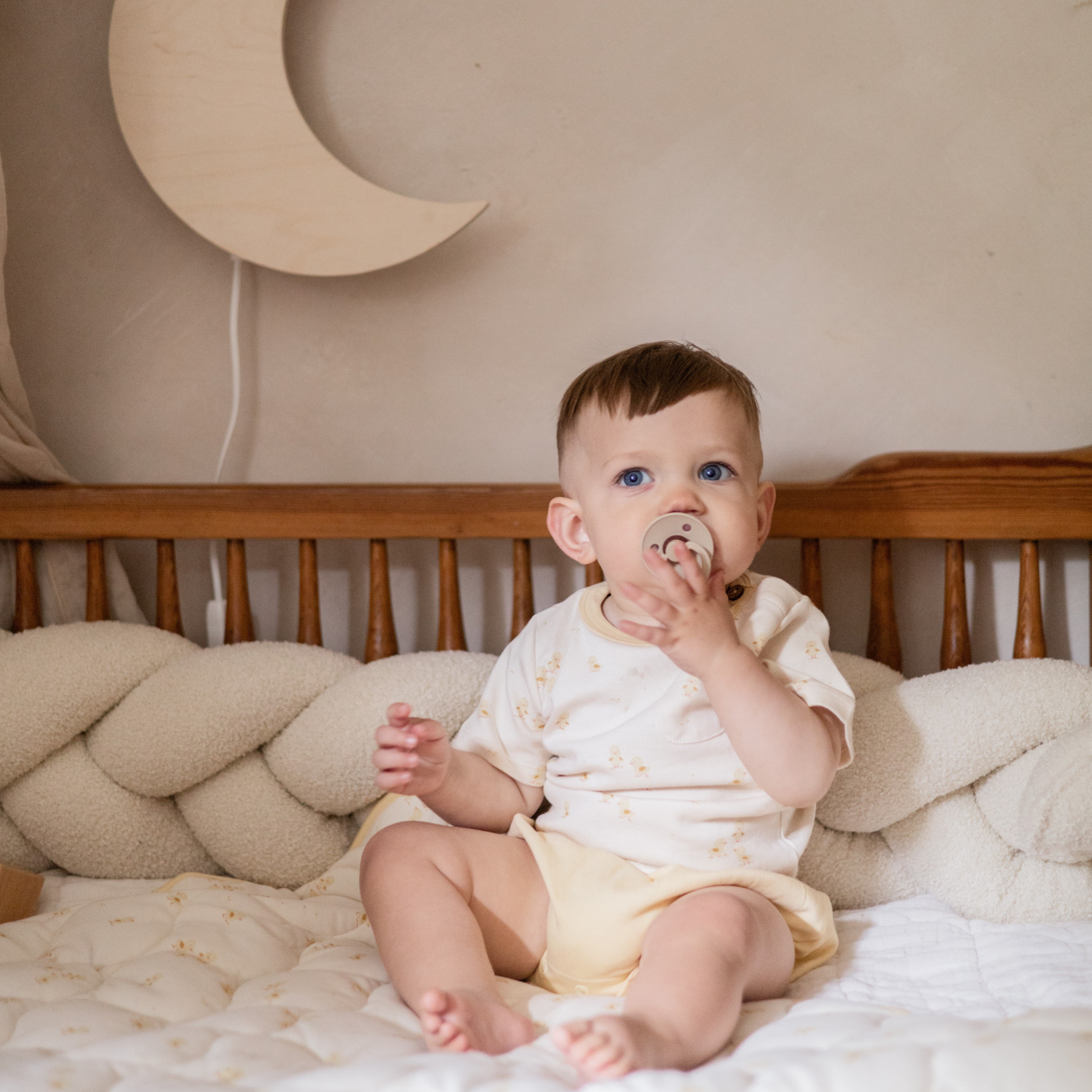 Bettschlange Teddystoff Bouclé – Kuschelige Bettumrandung für Geborgenheit & Schutz im Babybett-Baby & Kleinkind-District for Kids-180 cm-Creme-District for Kids