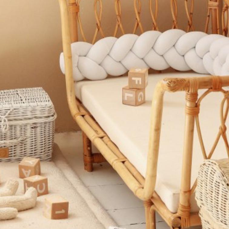 Bettschlange Velours – Kuschelige Bettumrandung für Schutz, Geborgenheit & Komfort-Baby & Kleinkind-District for Kids-Beige-180 cm-District for Kids