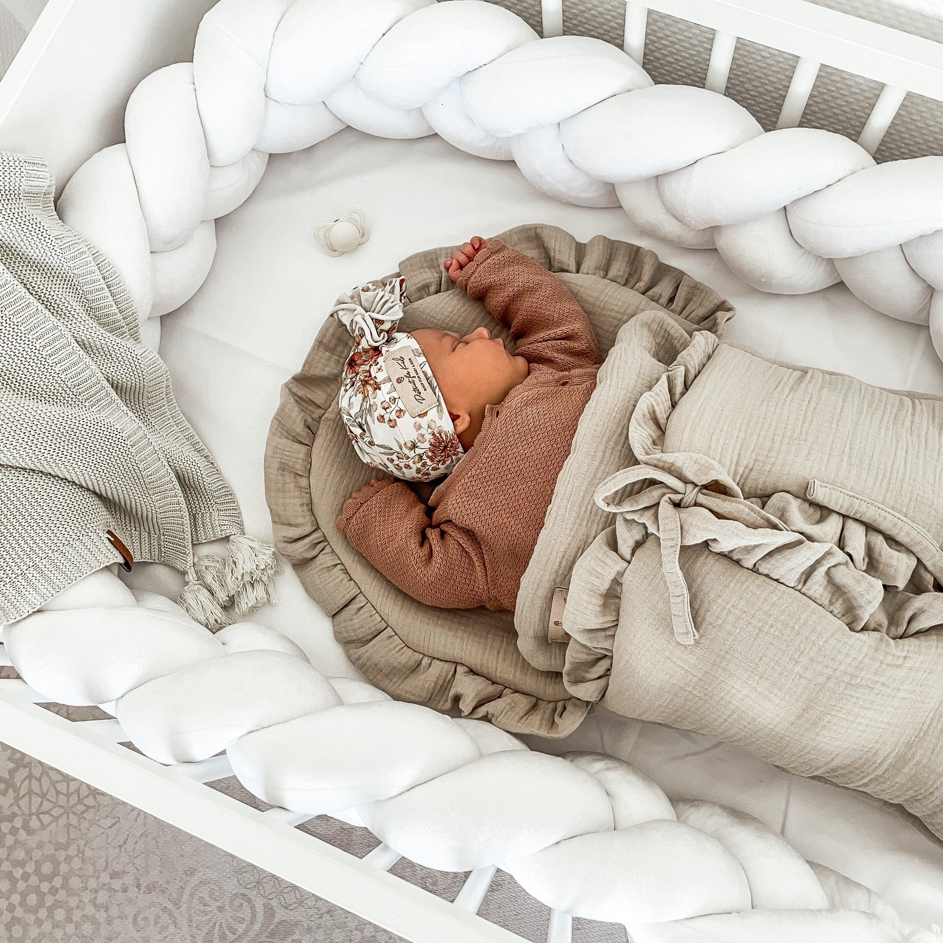 Bettschlange Velours – Kuschelige Bettumrandung für Schutz, Geborgenheit & Komfort-Baby & Kleinkind-District for Kids-Beige-180 cm-District for Kids