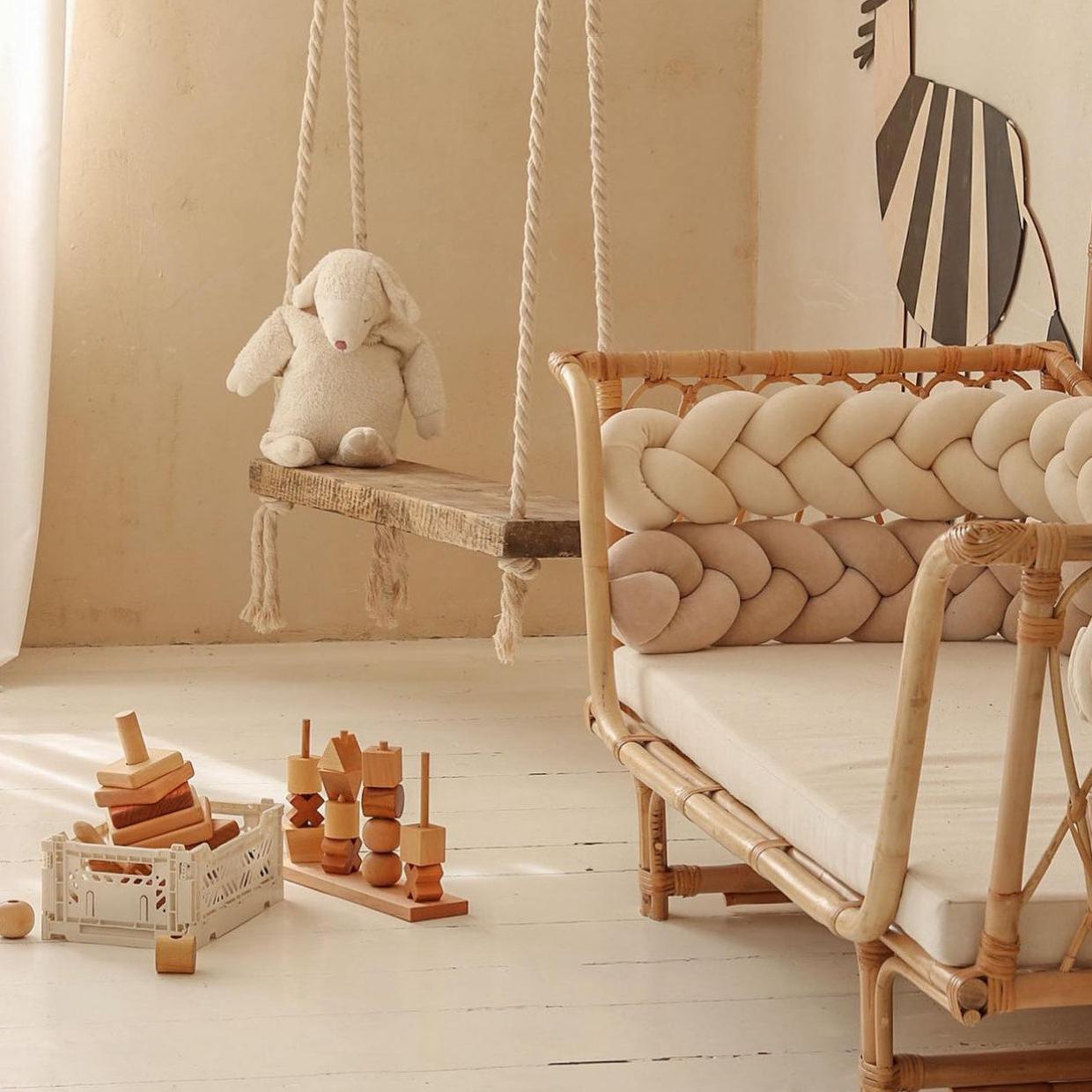 Bettschlange Velours – Kuschelige Bettumrandung für Schutz, Geborgenheit & Komfort-Baby & Kleinkind-District for Kids-Beige-180 cm-District for Kids