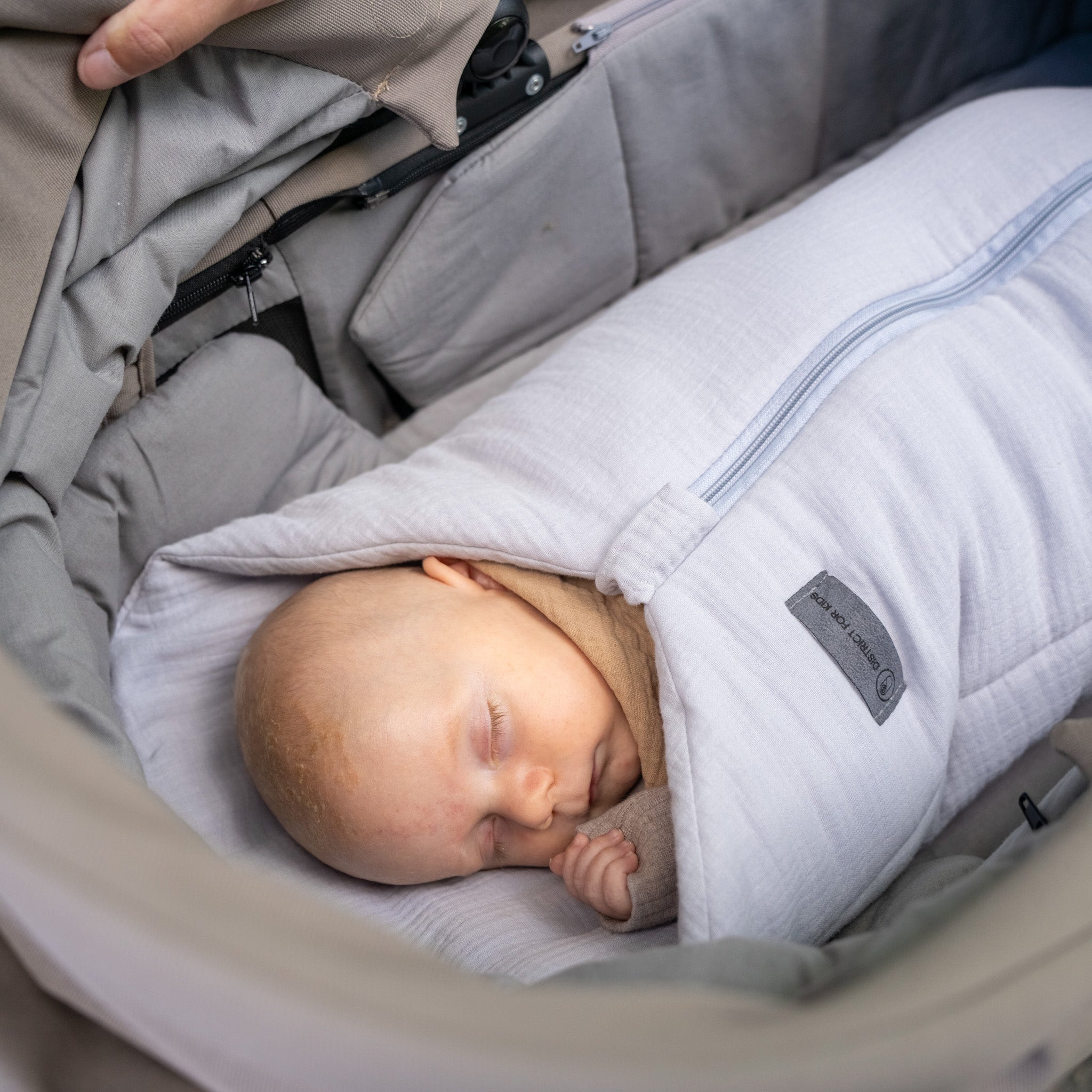 Pucksack Musselin mitwachsend - Ganzjahresschlafsack wärmend & atmungsaktiv - Pucksack