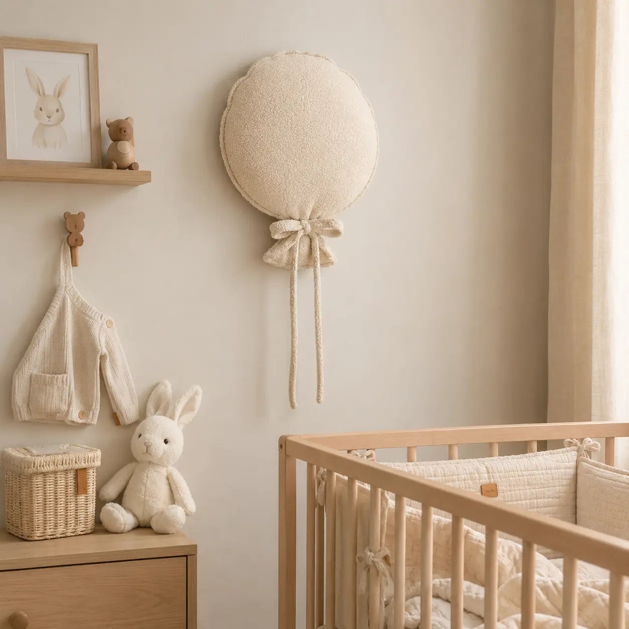Deko Wandballon Babyzimmer boucle beige