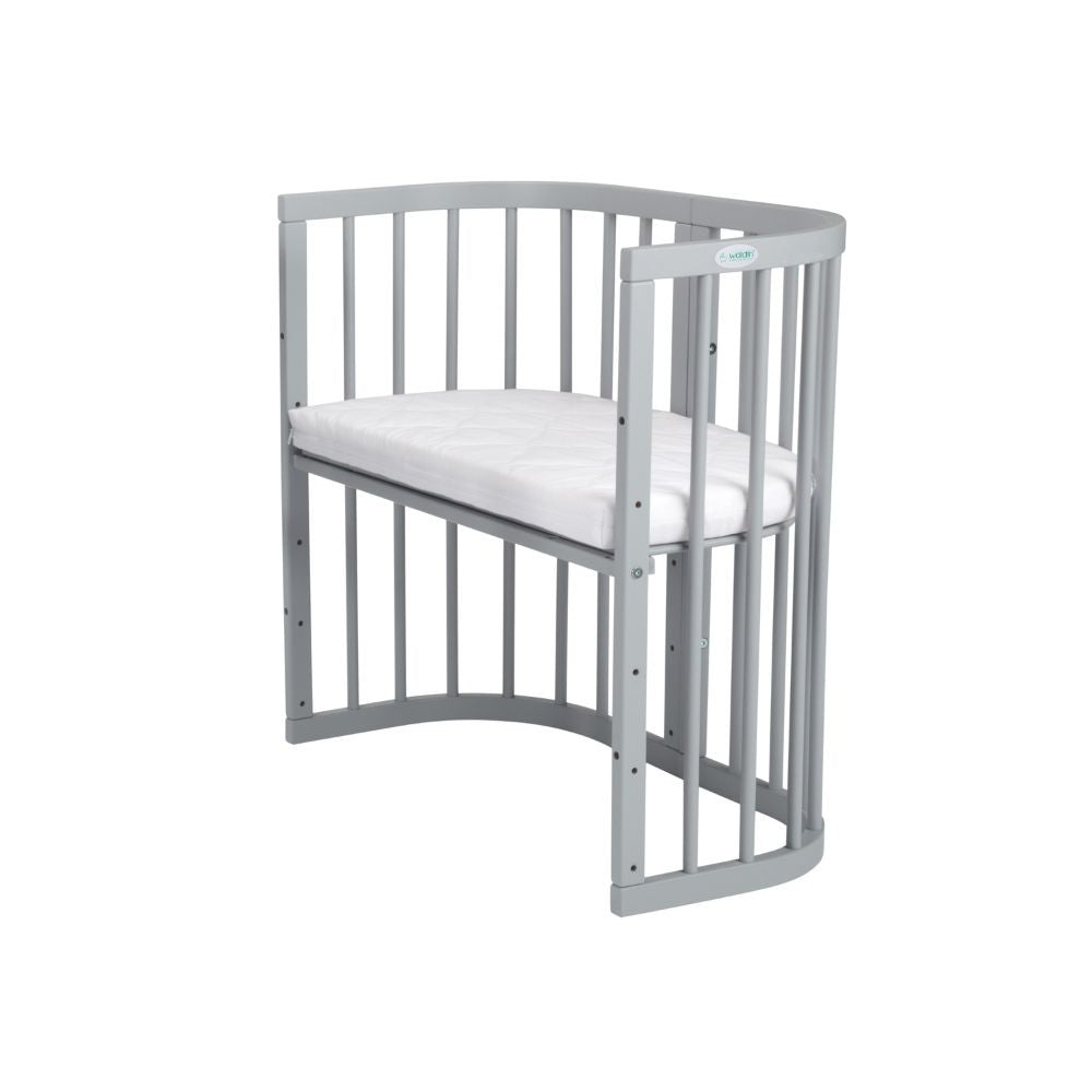 Mitwachsendes Babybett 7-in-1 – Ein Bett für viele Jahre | Quadratische Form-Babybett-Waldin-Natur-District for Kids