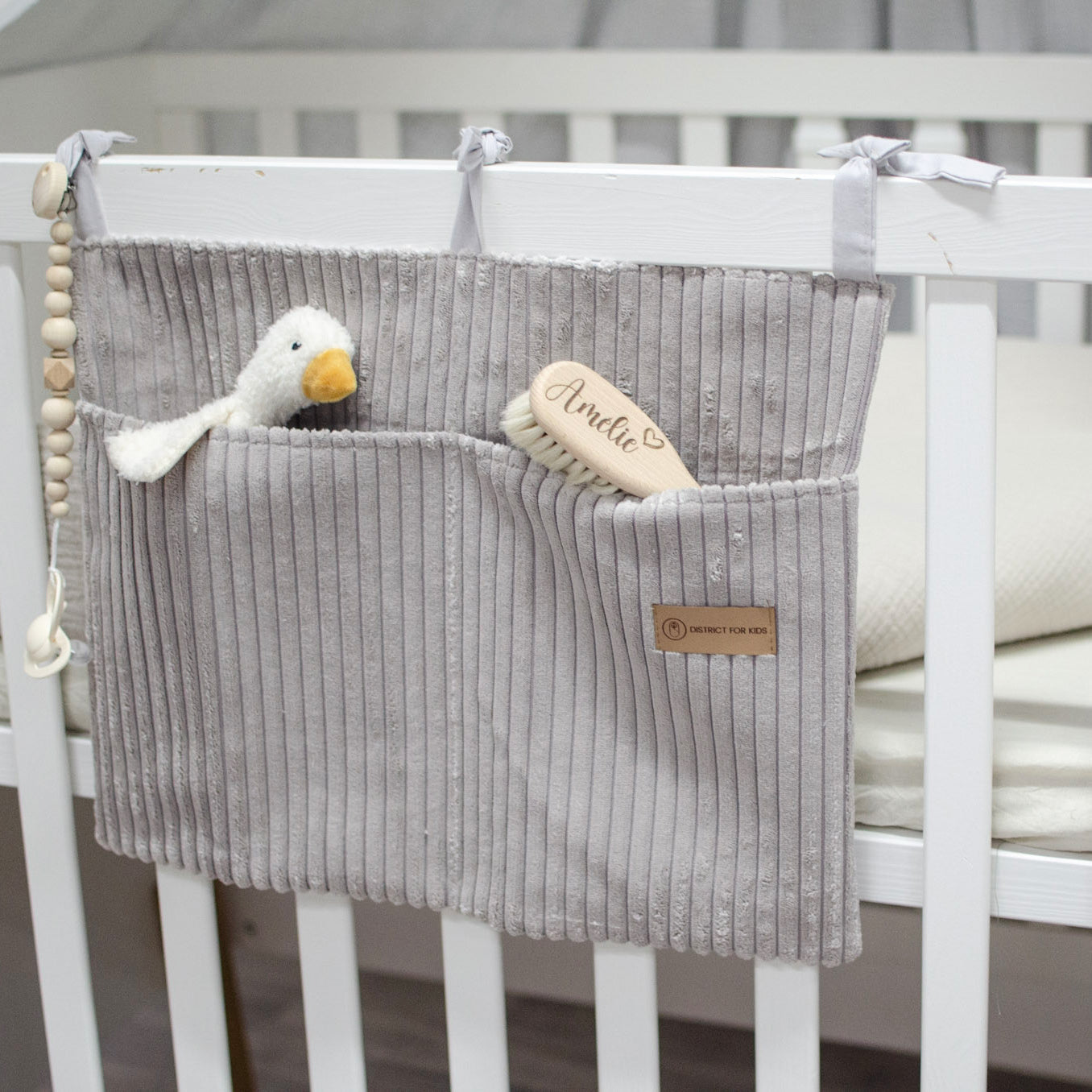 Organizer Cord zum Aufhängen für Baby- & Kinderbett – Stilvoll, Stabil & Platzsparend-Organizer-District for Kids-Braun-District for Kids