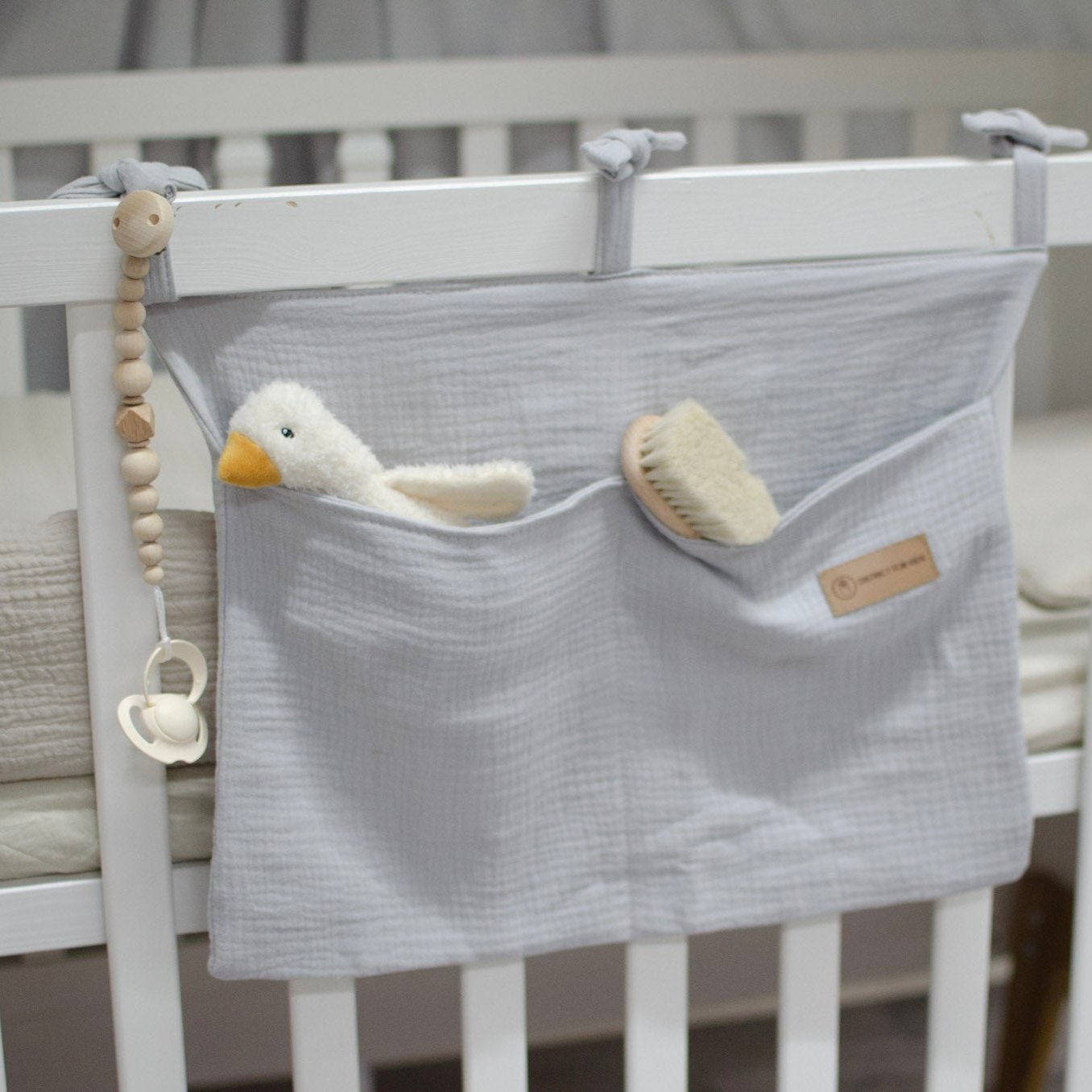 Organizer Musselin zum Aufhängen an Baby- oder Kinderbett-Organizer-District for Kids-Grau-District for Kids