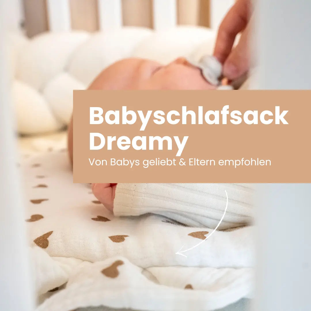 Babyschlafsack Dreamy Musselin braune Herzen | 2.5 TOG Ganzjahresschlafsack District for Kids