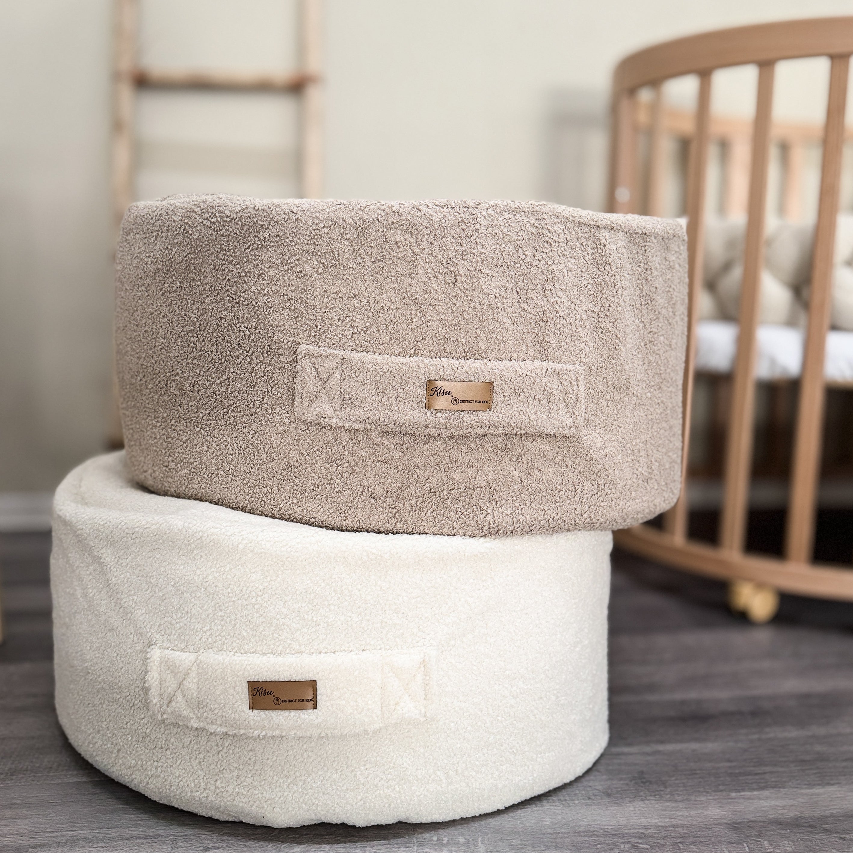 Sitzsack Boucle Teddy zur Aufbewahrung von Stofftieren | Hide and Seat by Kisu-Sitzsack-District for Kids-Beige-District for Kids