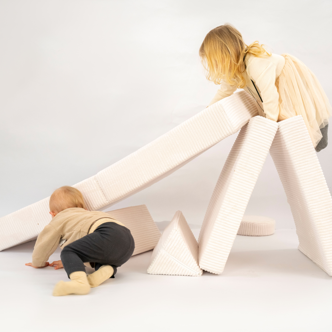 Spielsofa Cord – Kreativer Spielspaß & Gemütlichkeit - Spielsofa