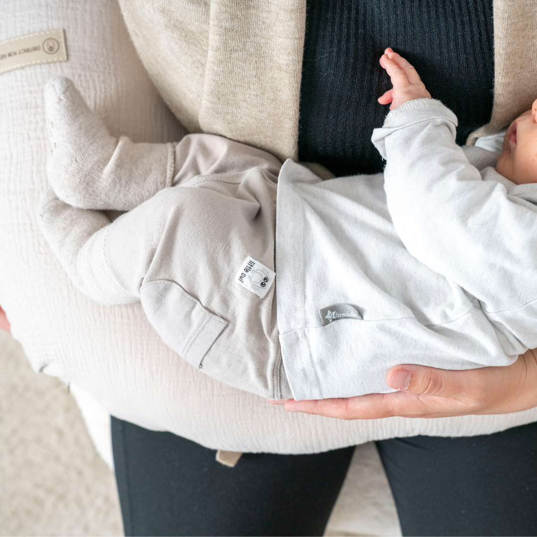 Stillkissen U-Form Musselin mit abnehmbaren Bezug – ergonomisches Mondstillkissen - Stillkissen