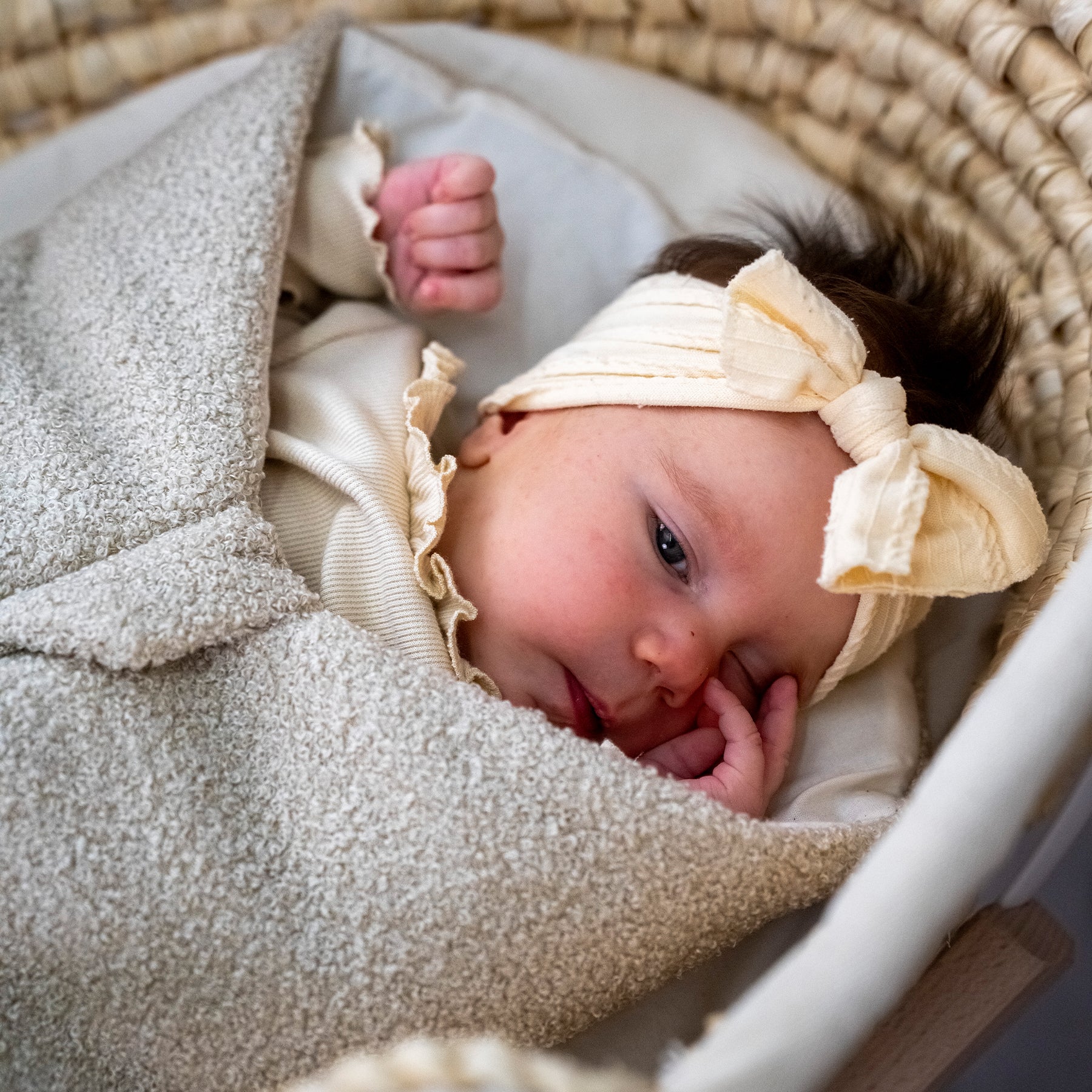 Pucksack Teddystoff Boucle mitwachsend - Nachhaltiger Babyschlafsack - Pucksack