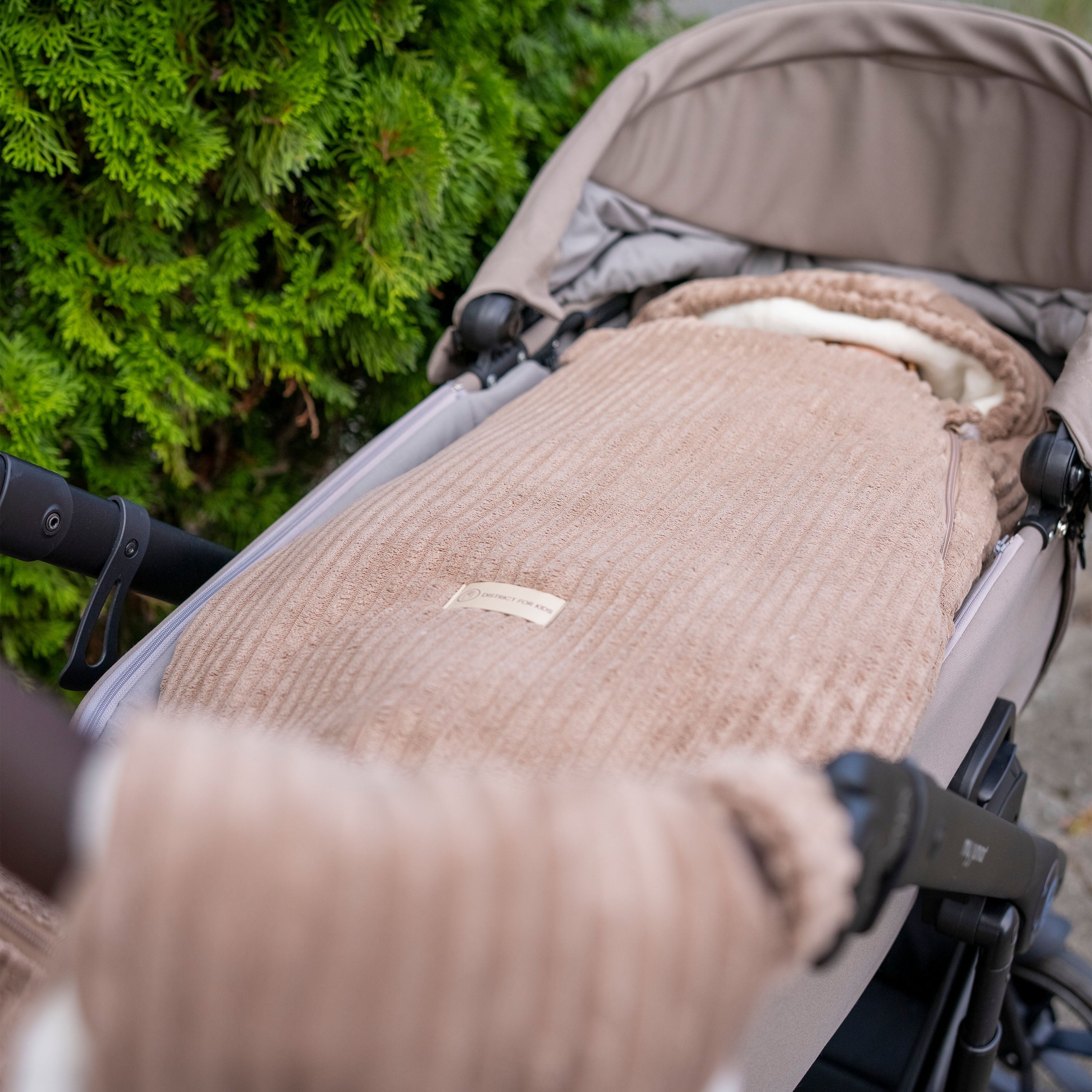 Winterfußsack Cord – warm & stylisch für Kinderwagen & Autoschale Winterfußsack