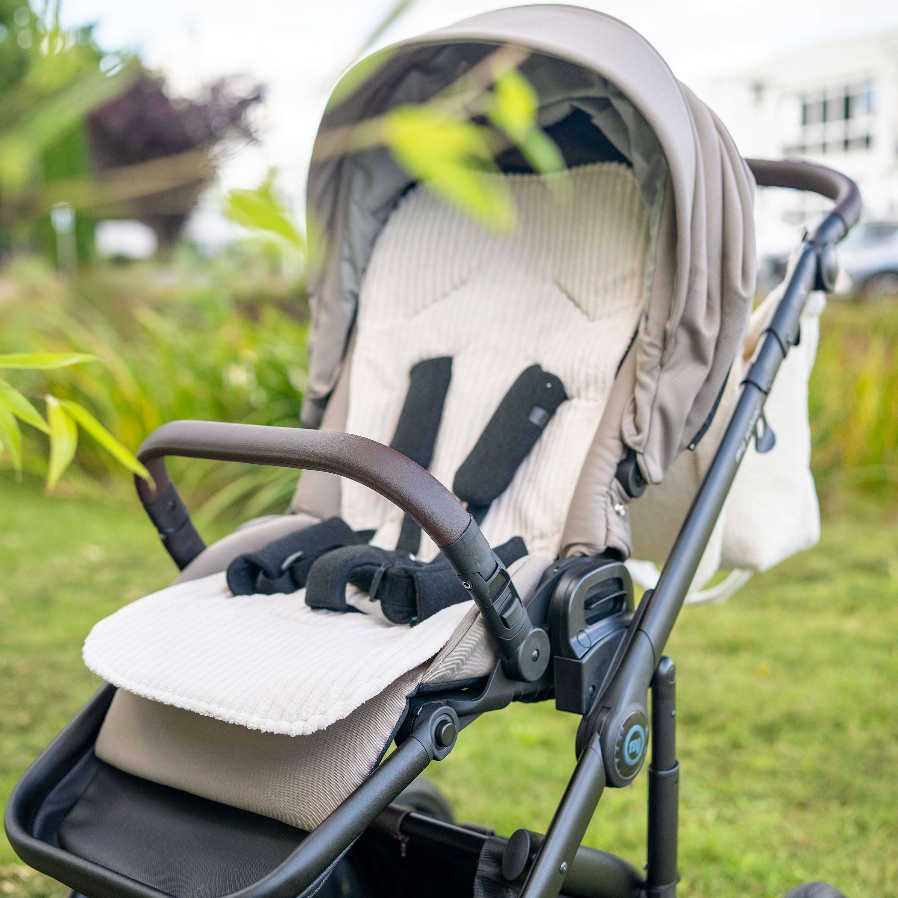 Sitzauflage Cord für den Kinderwagen Cord -universell passend - Sitzauflage