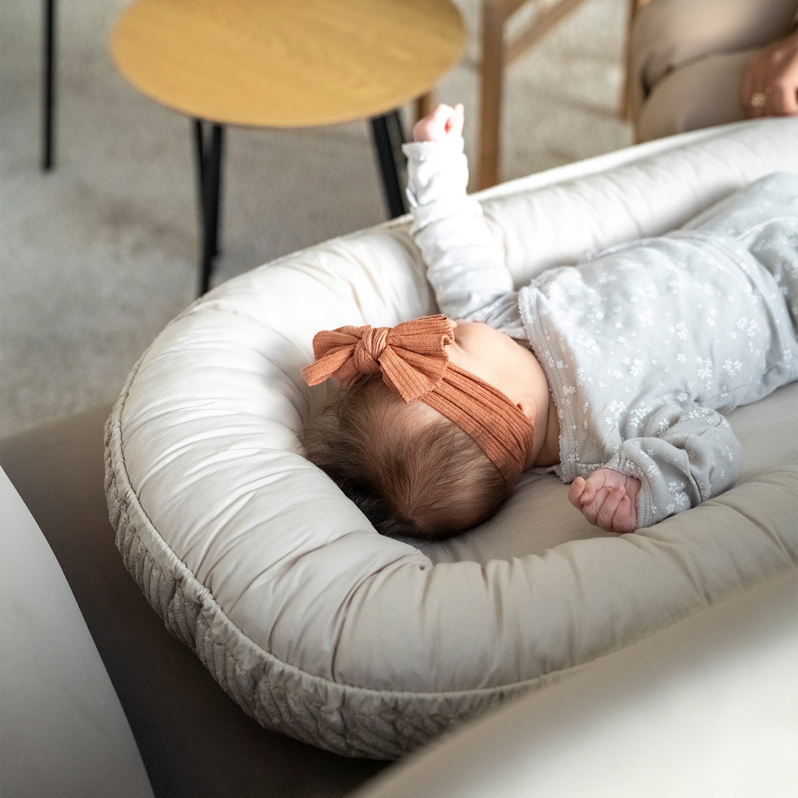 Babynestchen Cord – Mitwachsender weicher Baby-Kokon - Babynestchen