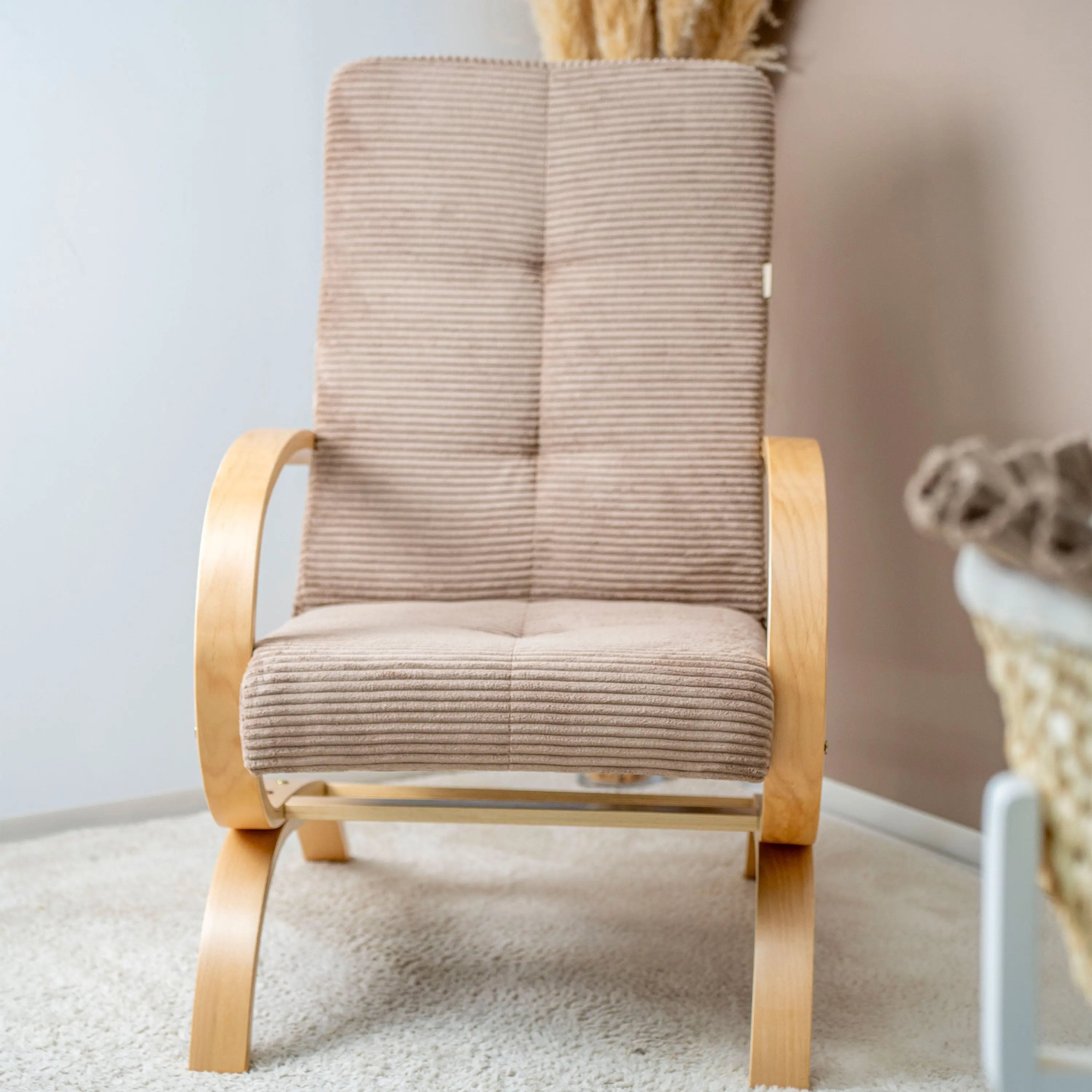 Stillsessel aus Cord – Ergonomisch stilvoll & vielseitig einsetzbar - Stillsessel