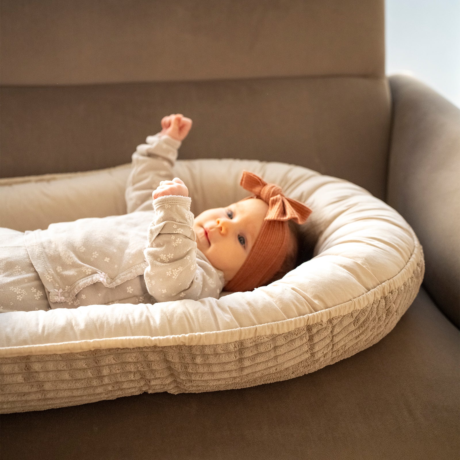 Babynestchen Cord – Mitwachsender weicher Baby-Kokon - Babynestchen