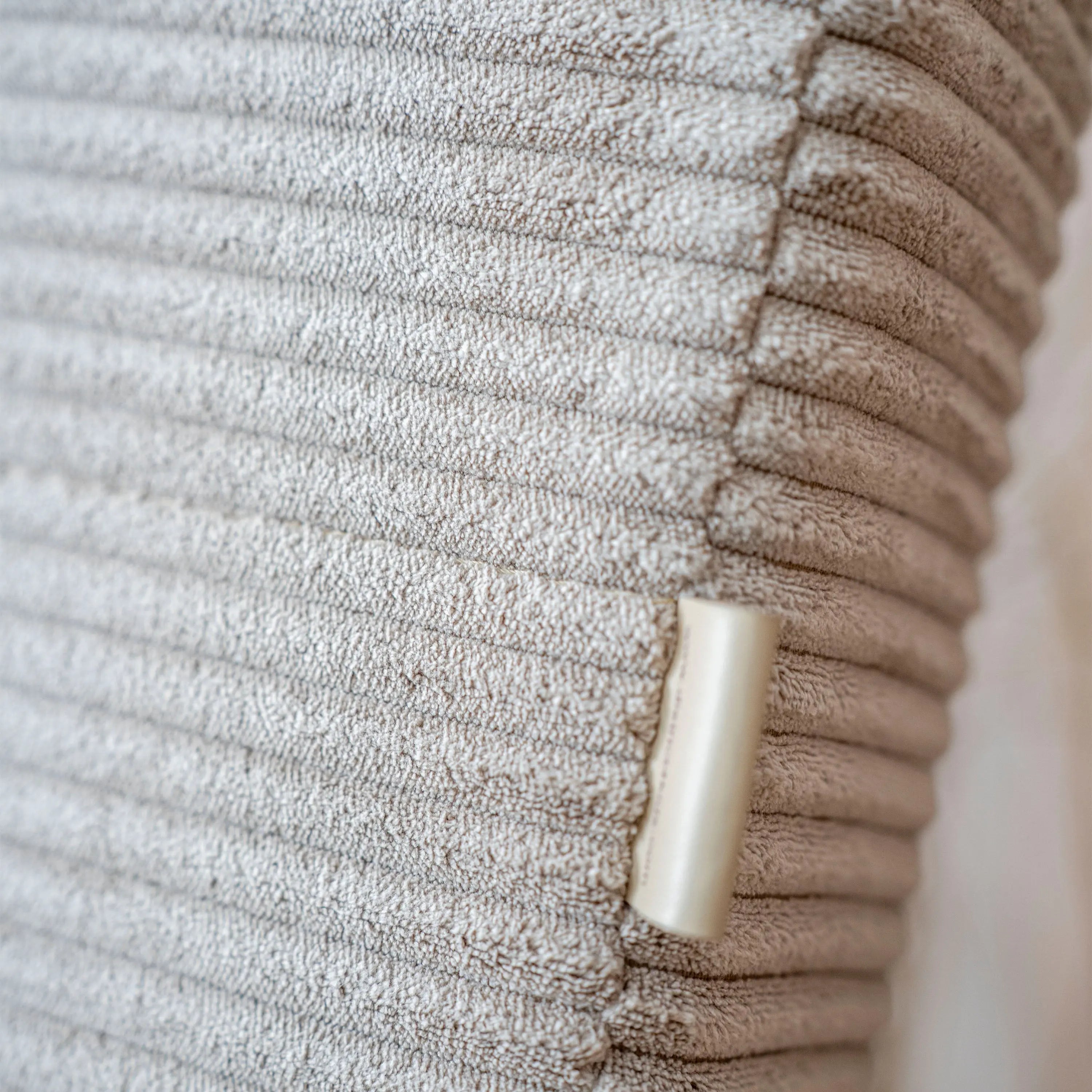 Stillsessel aus Cord – Ergonomisch stilvoll & vielseitig einsetzbar - Stillsessel
