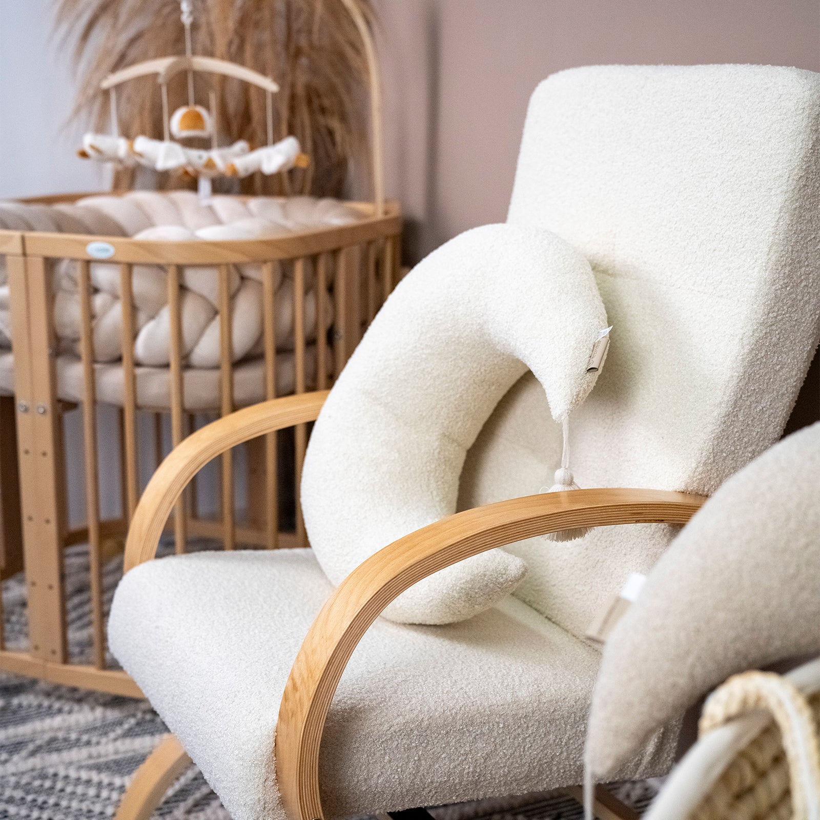 Stillkissen Halbmond Teddystoff Boucle – Komfort Unterstützung & stilvolle Optik - Stillkissen