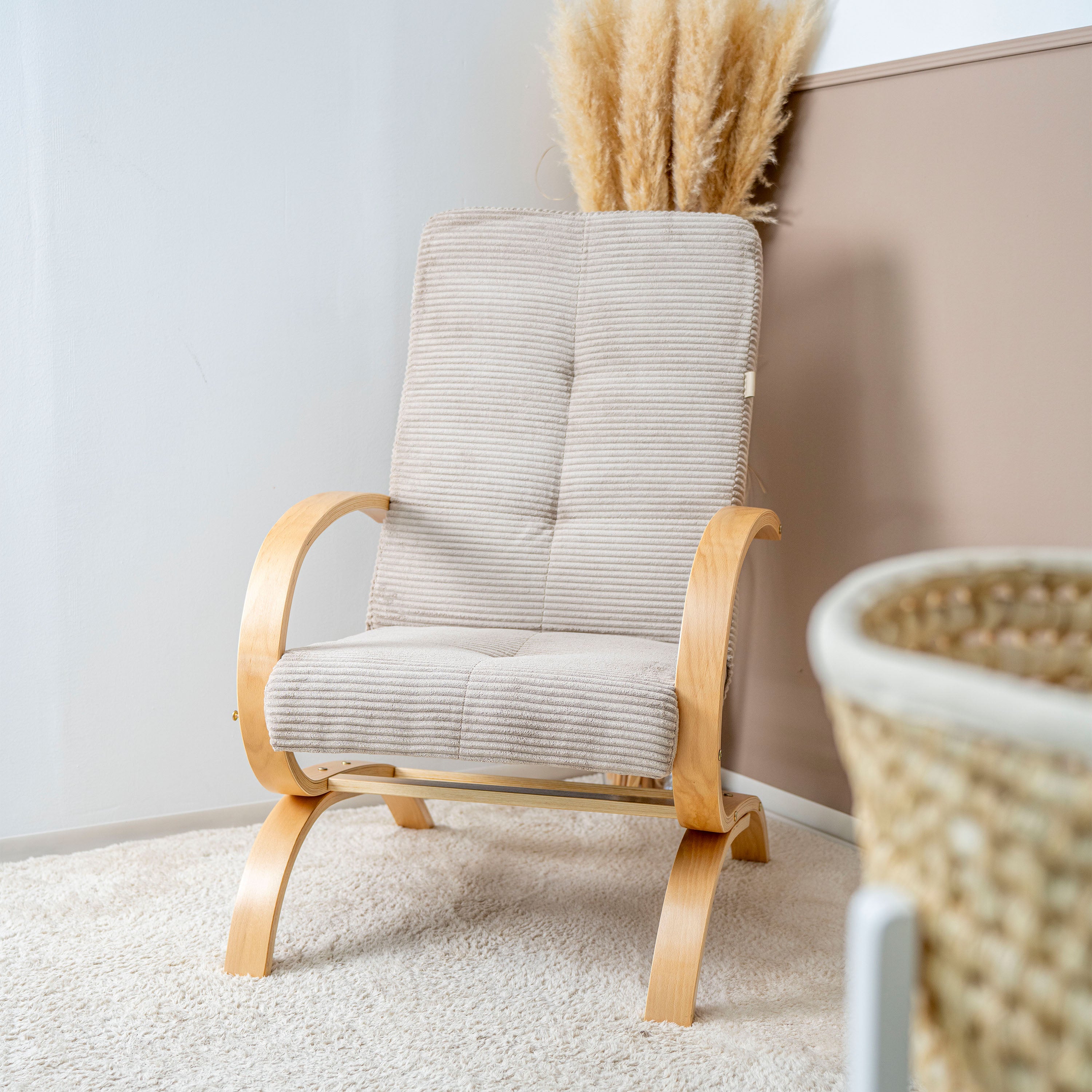 Stillsessel aus Cord – Ergonomisch stilvoll & vielseitig einsetzbar - Stillsessel