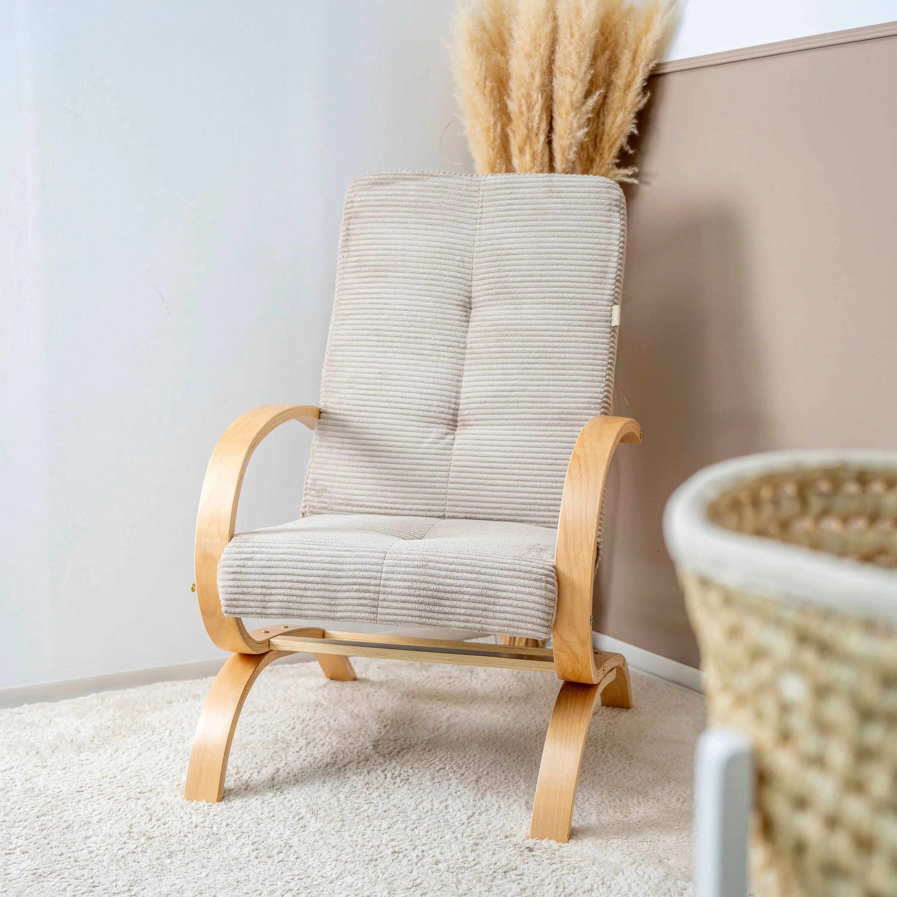 Stillsessel aus Cord – Ergonomisch stilvoll & vielseitig einsetzbar - Stillsessel