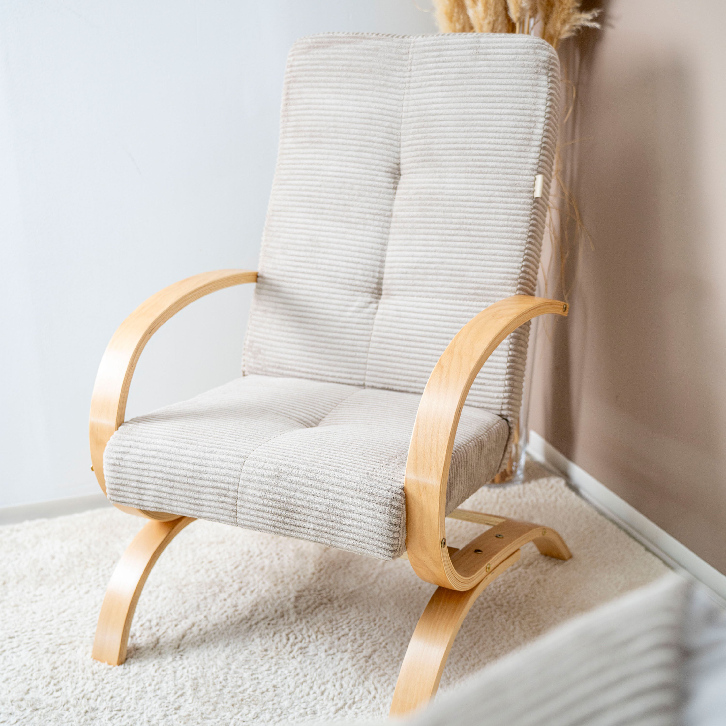 Stillsessel aus Cord – Ergonomisch stilvoll & vielseitig einsetzbar - Stillsessel