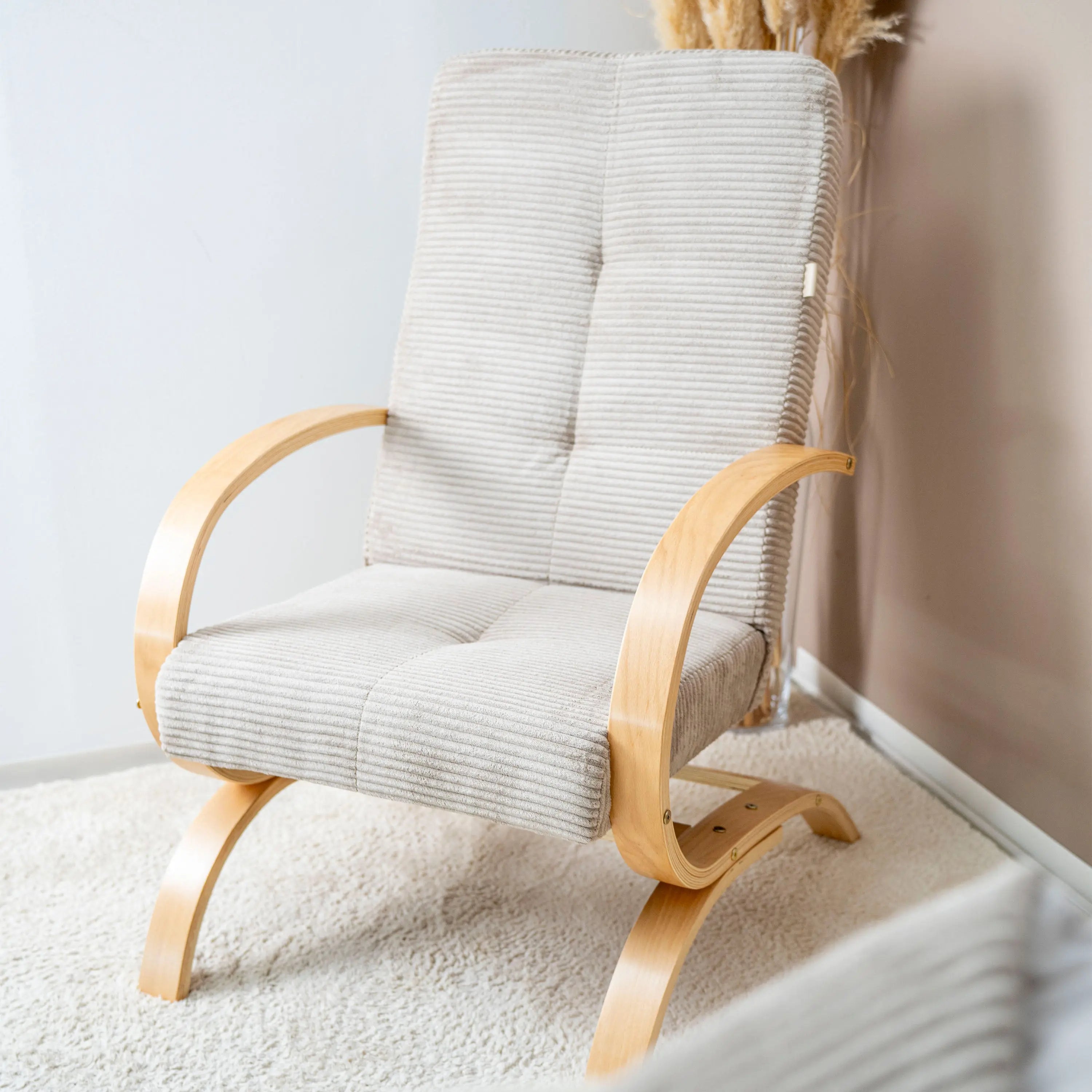 Stillsessel aus Cord – Ergonomisch stilvoll & vielseitig einsetzbar - Stillsessel