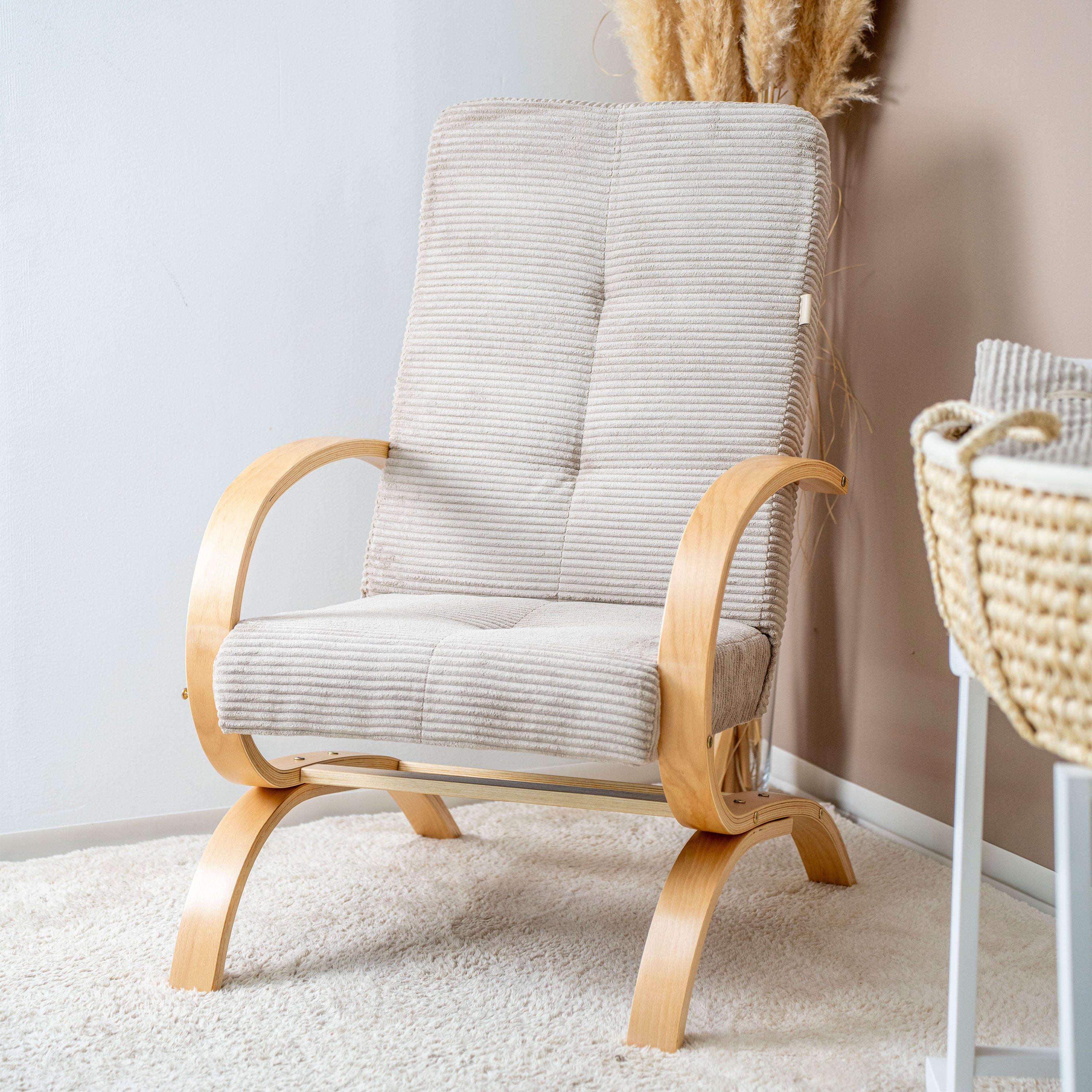 Stillsessel aus Cord – Ergonomisch stilvoll & vielseitig einsetzbar - Stillsessel