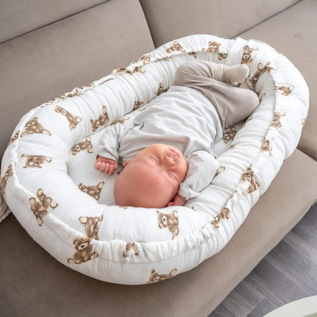 Babynestchen Musselin Teddybär – Weicher Baby-Kokon - Teddybär - Babynestchen