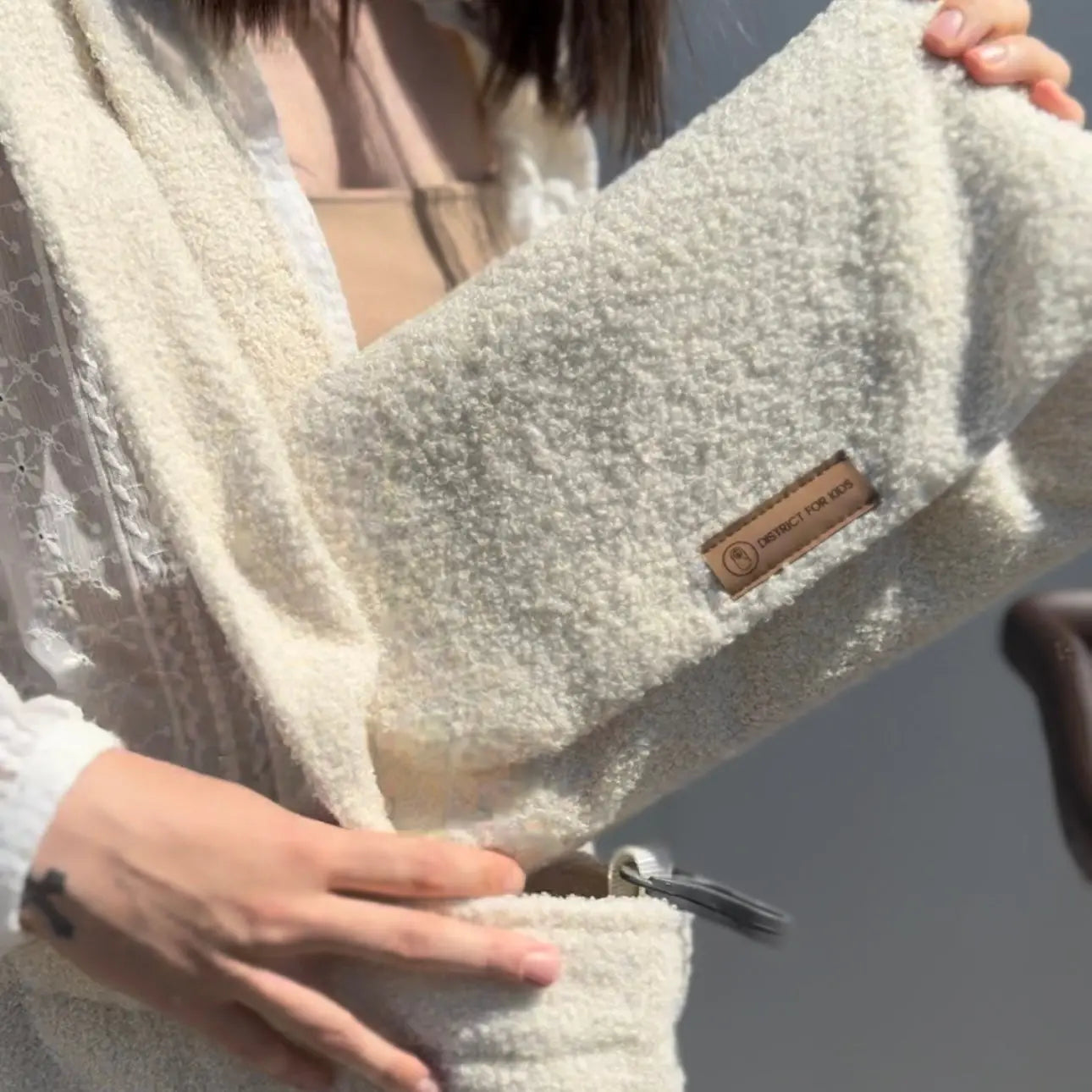 Wickelunterlage Teddystoff Boucle für unterwegs - Windeltasche-Wickelauflage-District for Kids-Creme-District for Kids