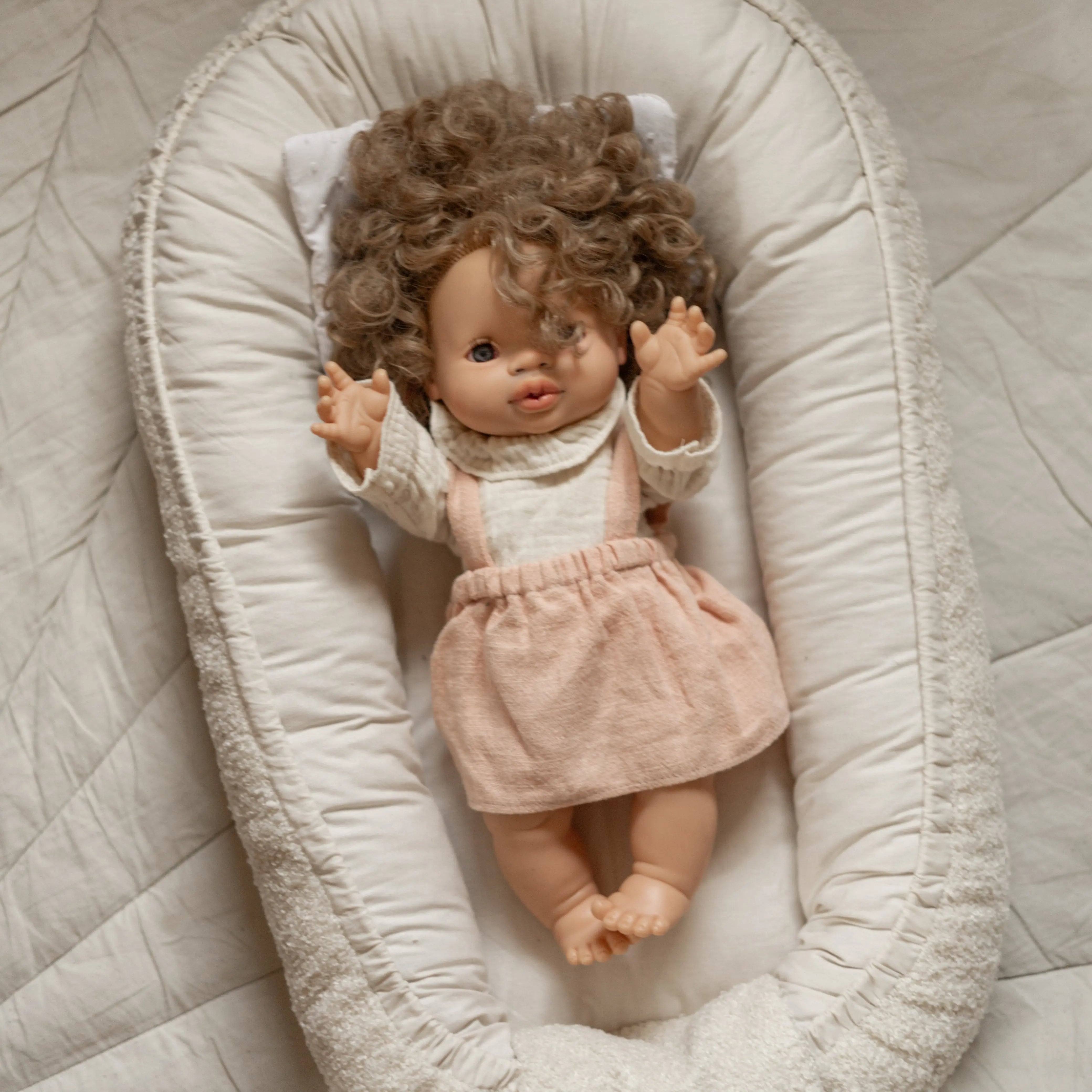 Babynest für Puppen & Kuscheltiere - Teddystoff Boucle District for Kids