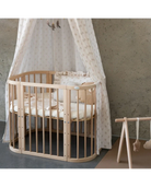 Babybett 5-in-1 – Ein Bett für viele Jahre - mitwachsend | Quadratische Form - Babybett