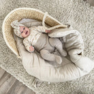 Babyhörnchen Musselin mit Schleife – Kuschelige Puckdecke & Einschlagdecke-Babyhörnchen-District for Kids-Beige-2.5 TOG-District for Kids