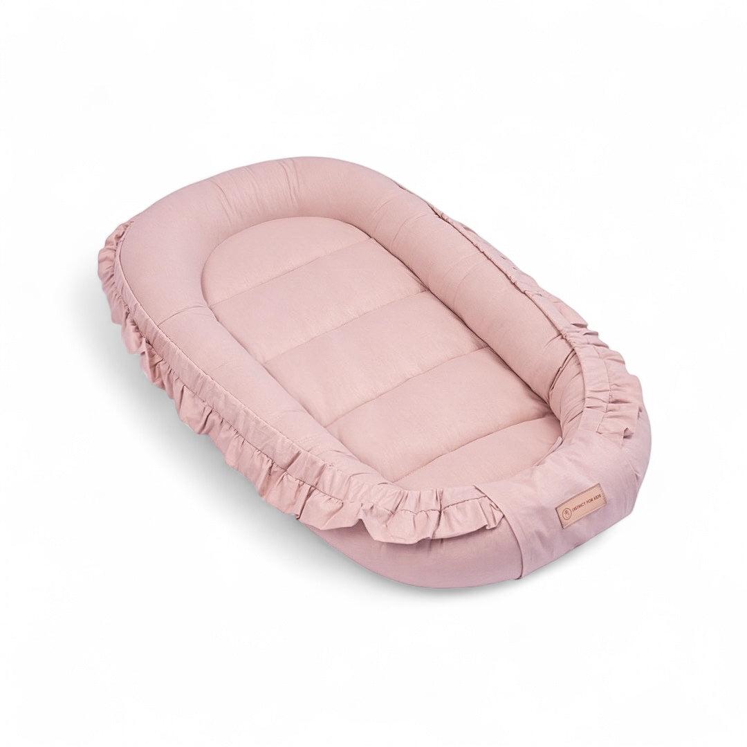 Babynestchen Rüschen – Kuscheliger Baby-Kokon für Geborgenheit & Komfort-Babynestchen-District for Kids-Rosa-District for Kids