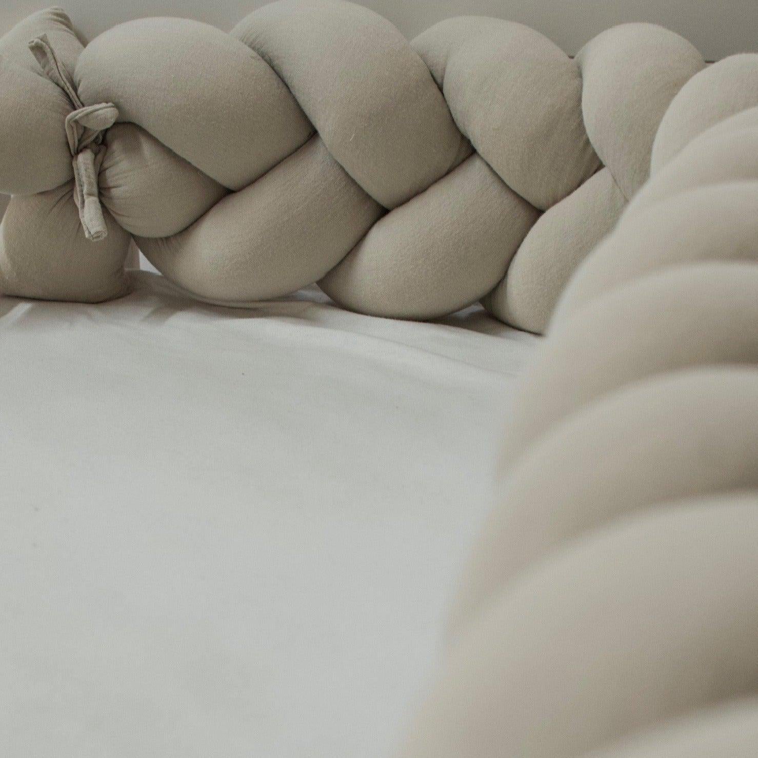 Bettschlange Musselin – Kuschelige Bettumrandung für Schutz, Geborgenheit & Komfort-Baby & Kleinkind-District for Kids-180 cm-Beige-District for Kids