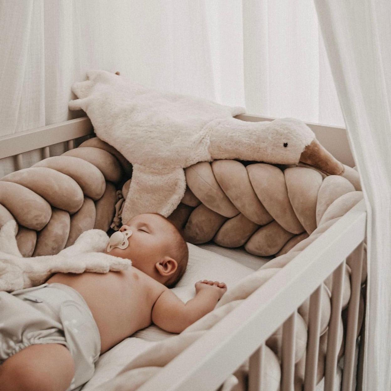 Bettschlange Velours Fischgräten-Design – Premium Schutz & Komfort für Babyschlaf-Bettumrandung-District for Kids-180 cm-Beige-District for Kids