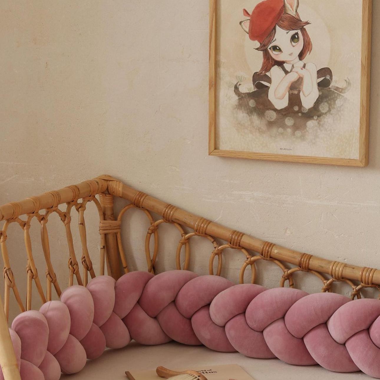 Bettschlange Velours – Kuschelige Bettumrandung für Schutz, Geborgenheit & Komfort-Baby & Kleinkind-District for Kids-Beige-180 cm-District for Kids