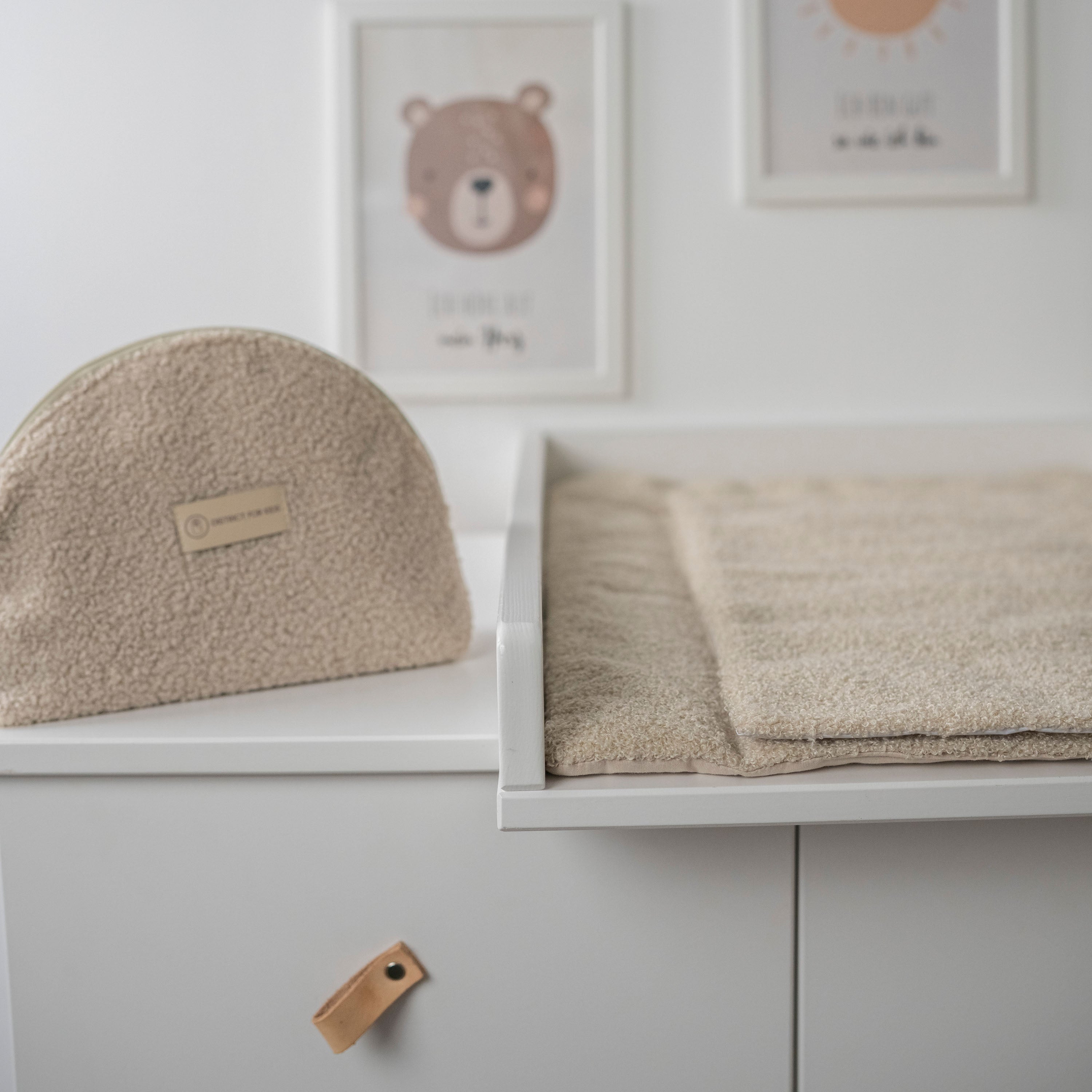 Wickelauflage Teddy Boucle mit Unterlage – natürlich & kuschelig für dein Baby - Wickelauflage