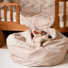 Sitzsack Boucle Teddy zur Aufbewahrung von Stofftieren | Hide and Seat by Kisu-Sitzsack-District for Kids-Beige-District for Kids