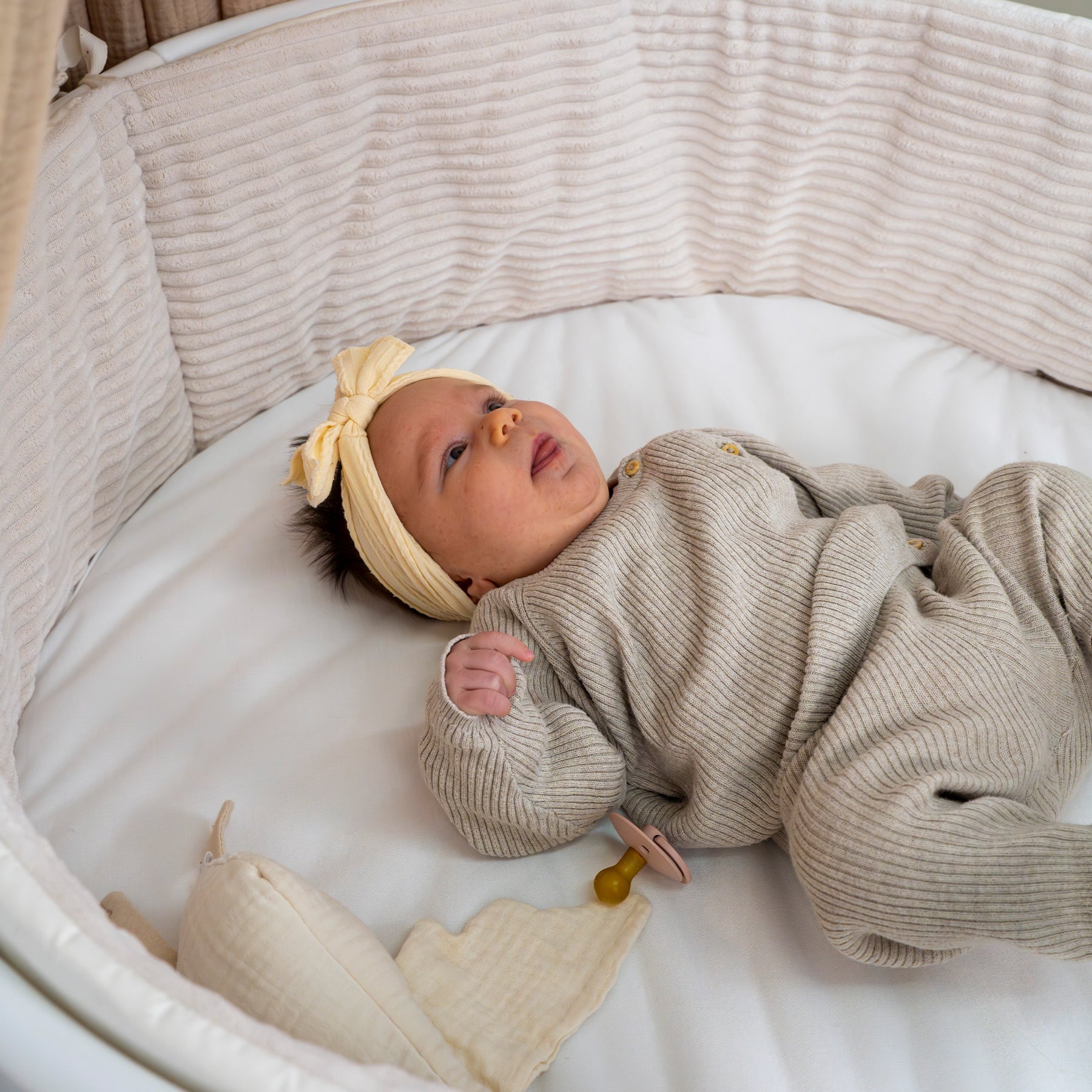 Bettumrandung Cord – Moderne & kuschelige Umrandung für Babybett & Beistellbett - Bettumrandung