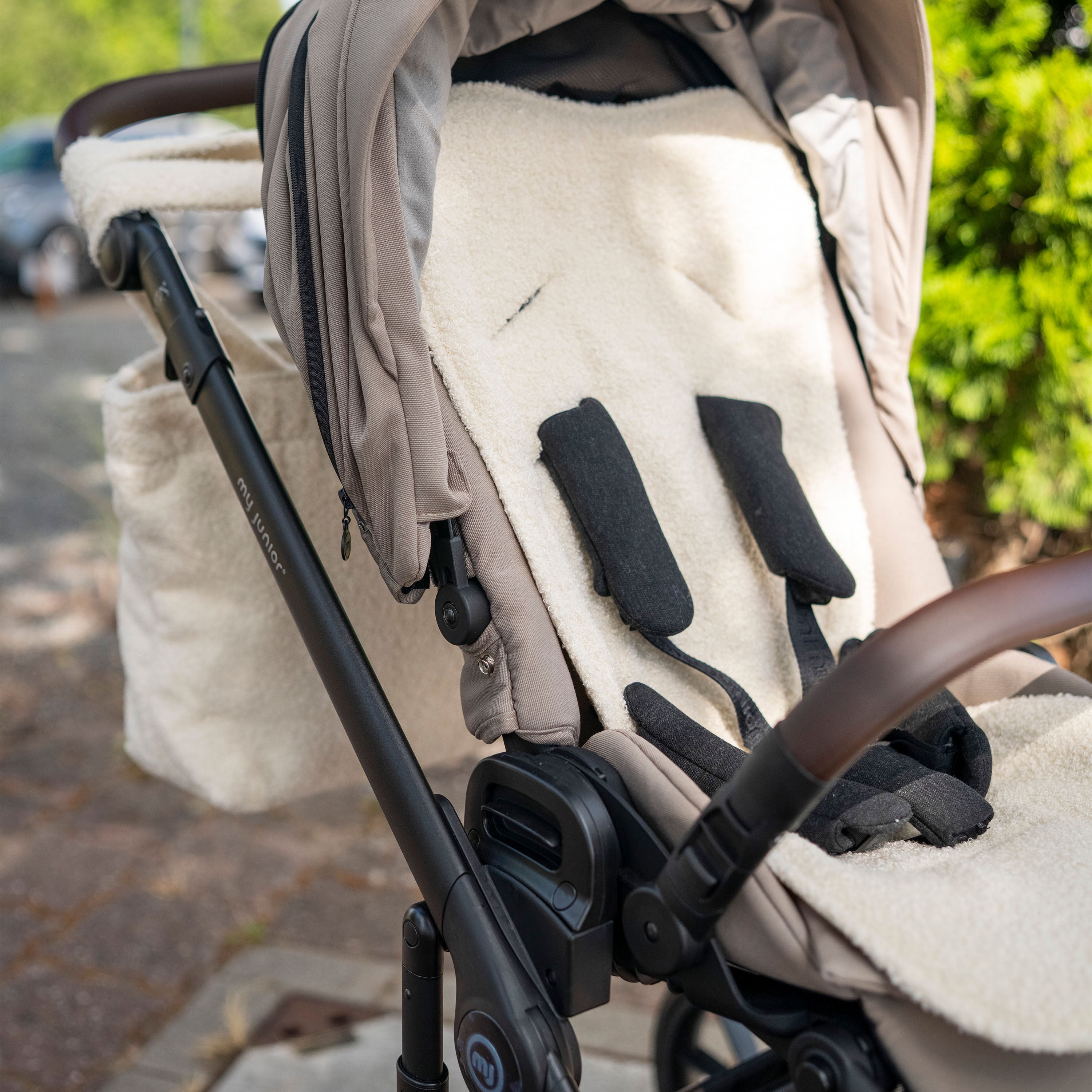Sitzauflage Teddystoff Boucle für den Kinderwagen - universell passend - Sitzauflage