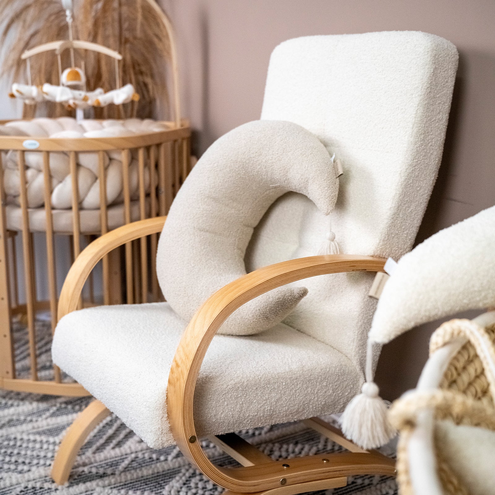 Stillkissen Halbmond Teddystoff Boucle – Komfort Unterstützung & stilvolle Optik - Stillkissen